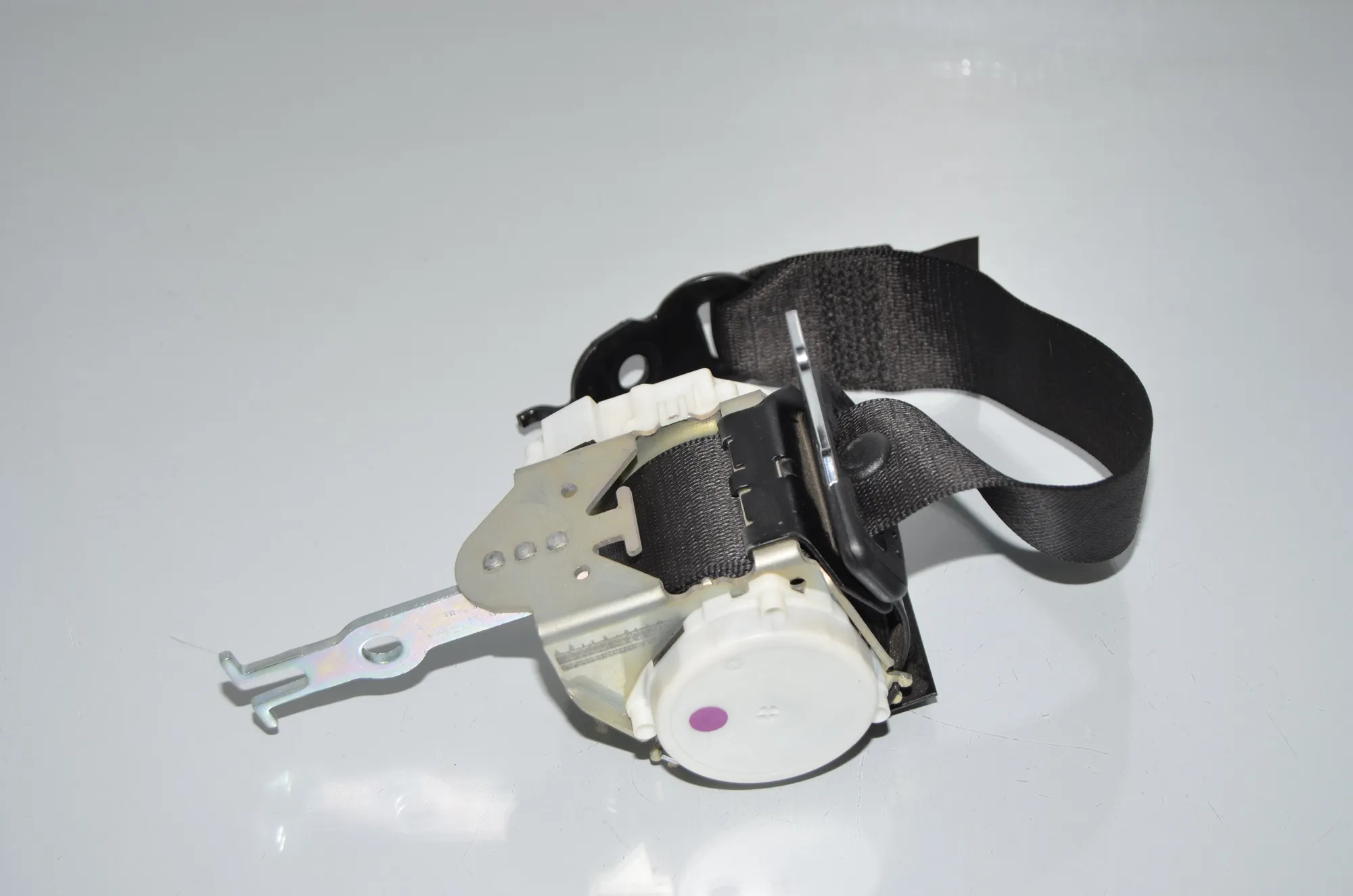 Rear Left Seatbelt – OEM 9163237 · BMW 5 (F10) 525 d 2012 – 4