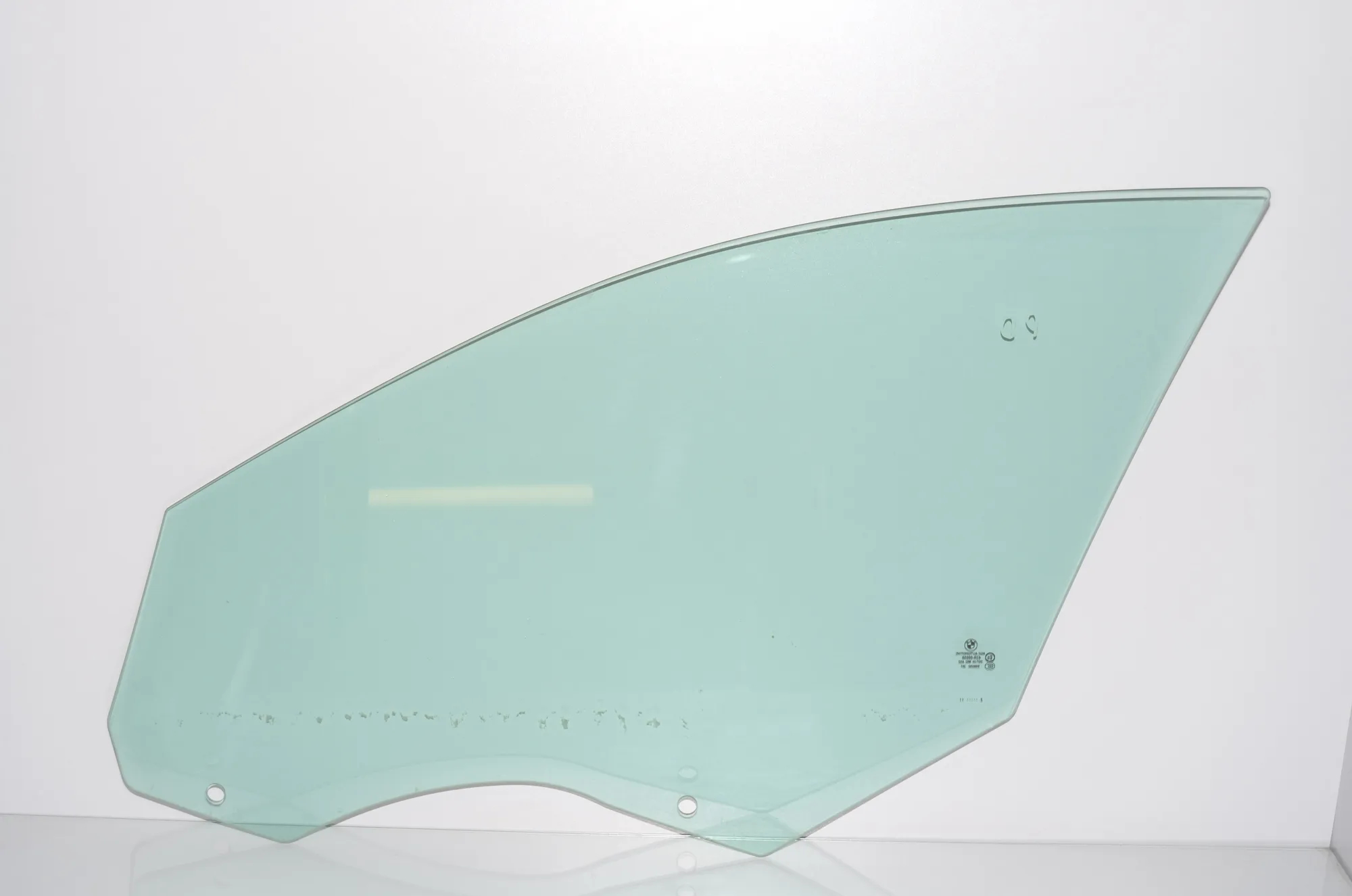 Front Right Door Window – OEM 7182110 · BMW 5 (F10) 525 d 2012 – 3