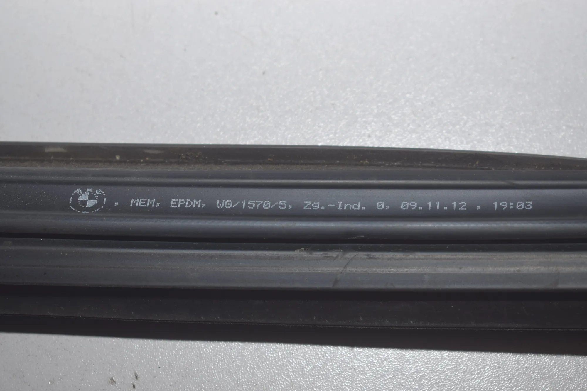 Front Right Door Seal Rubber – OEM 7217492 · BMW 6 Gran Coupe (F06) 640 d 2013 – 4