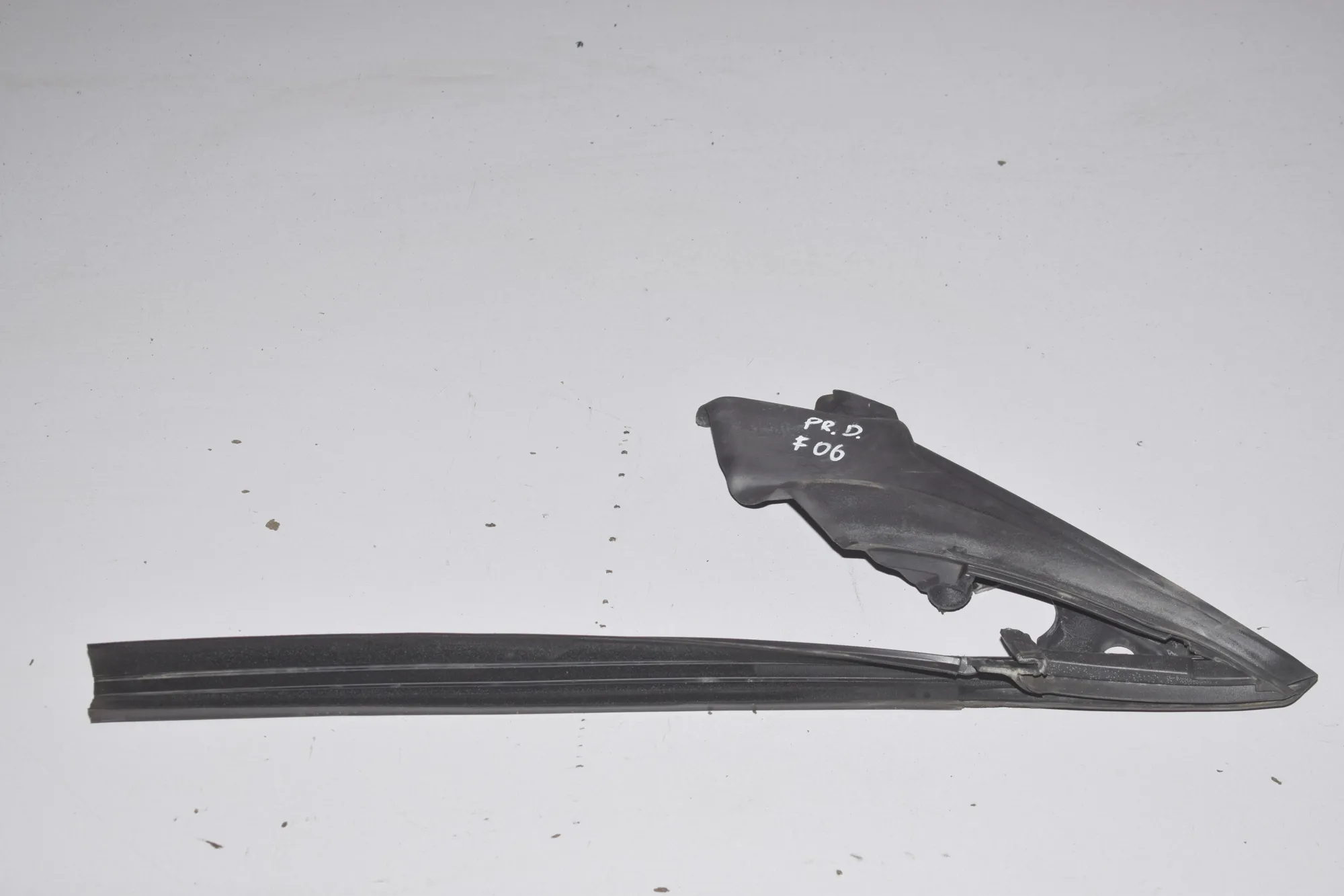 Front Right Door Seal Rubber – OEM 7217492 · BMW 6 Gran Coupe (F06) 640 d 2013