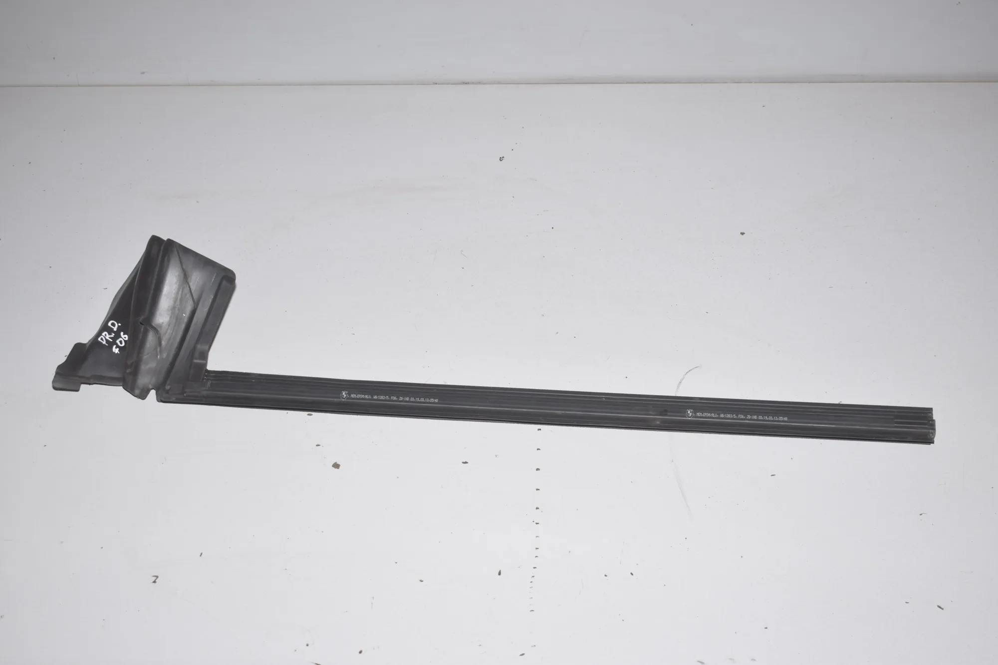 Front Right Door Seal Rubber – OEM 7275294 · BMW 6 Gran Coupe (F06) 640 d 2013
