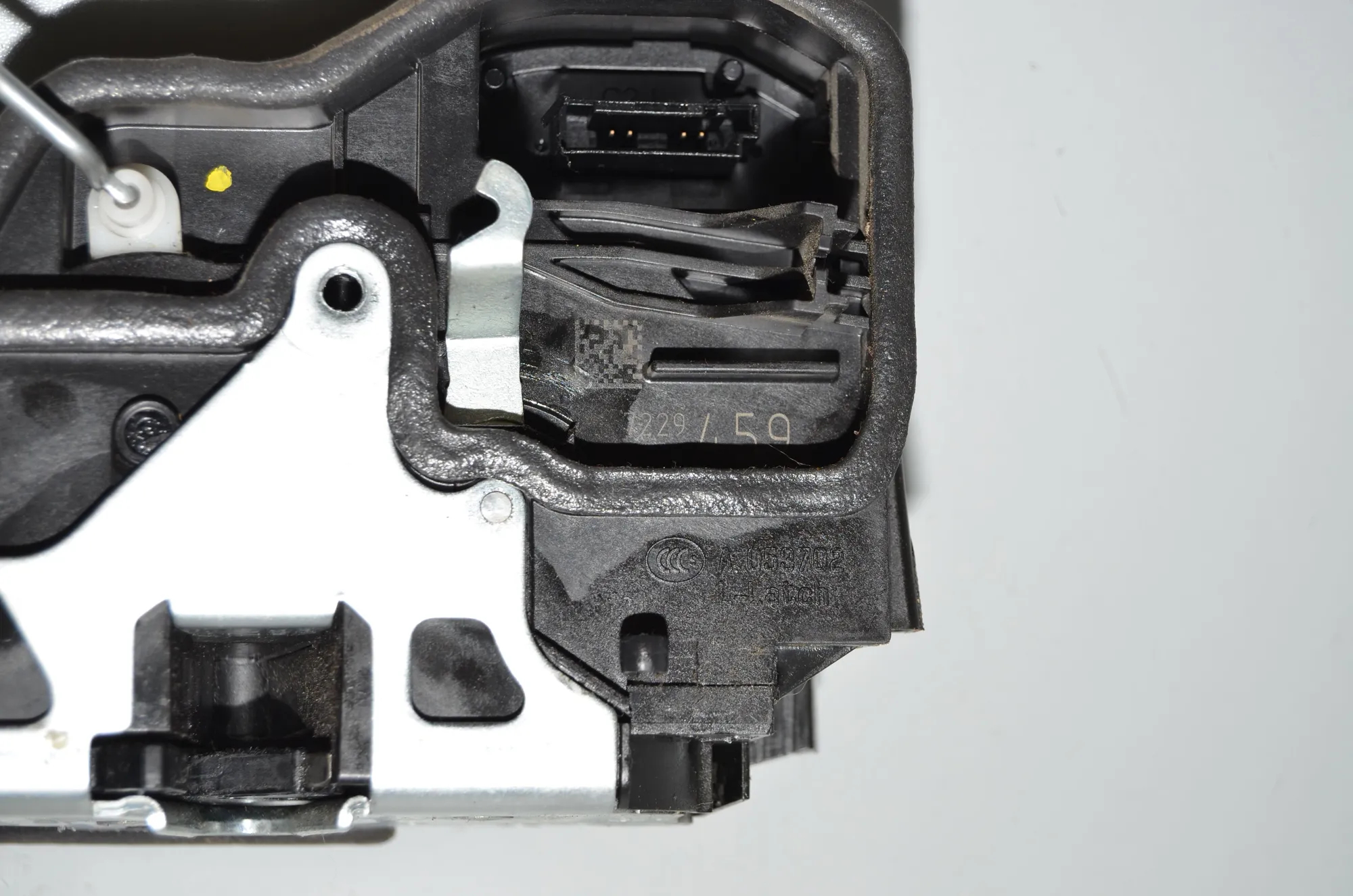 Rear Left Door Lock – OEM 7229459 · BMW 5 (F10) 525 d 2012 – 5