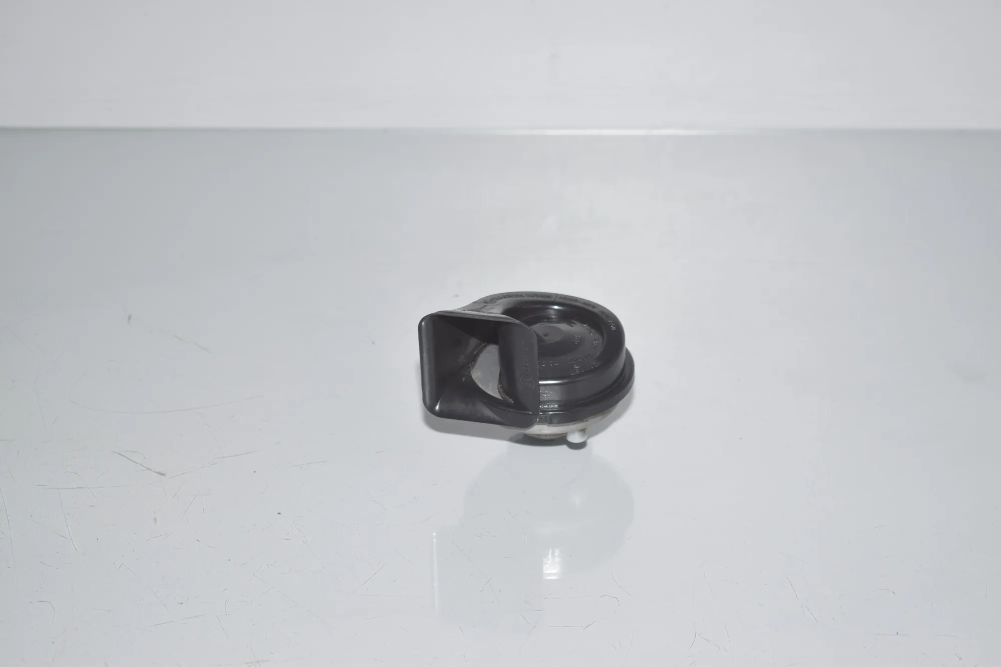 Horn Signal – OEM 3881157 · BMW 6 Gran Coupe (F06) 640 d 2013