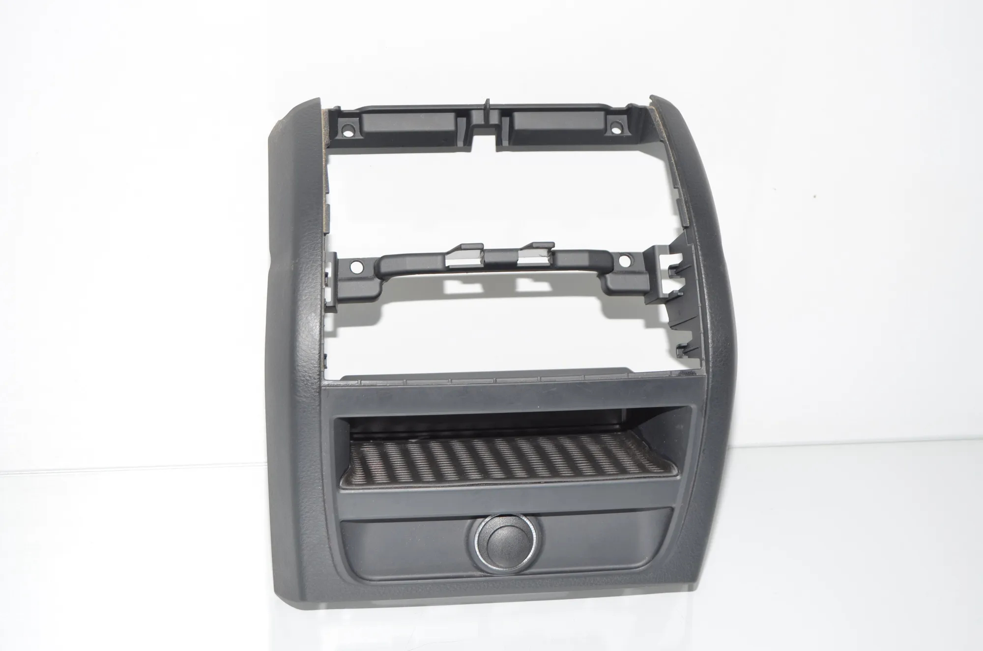 Center Console Trim – OEM 9206664 · BMW 5 (F10) 525 d 2012 – 3