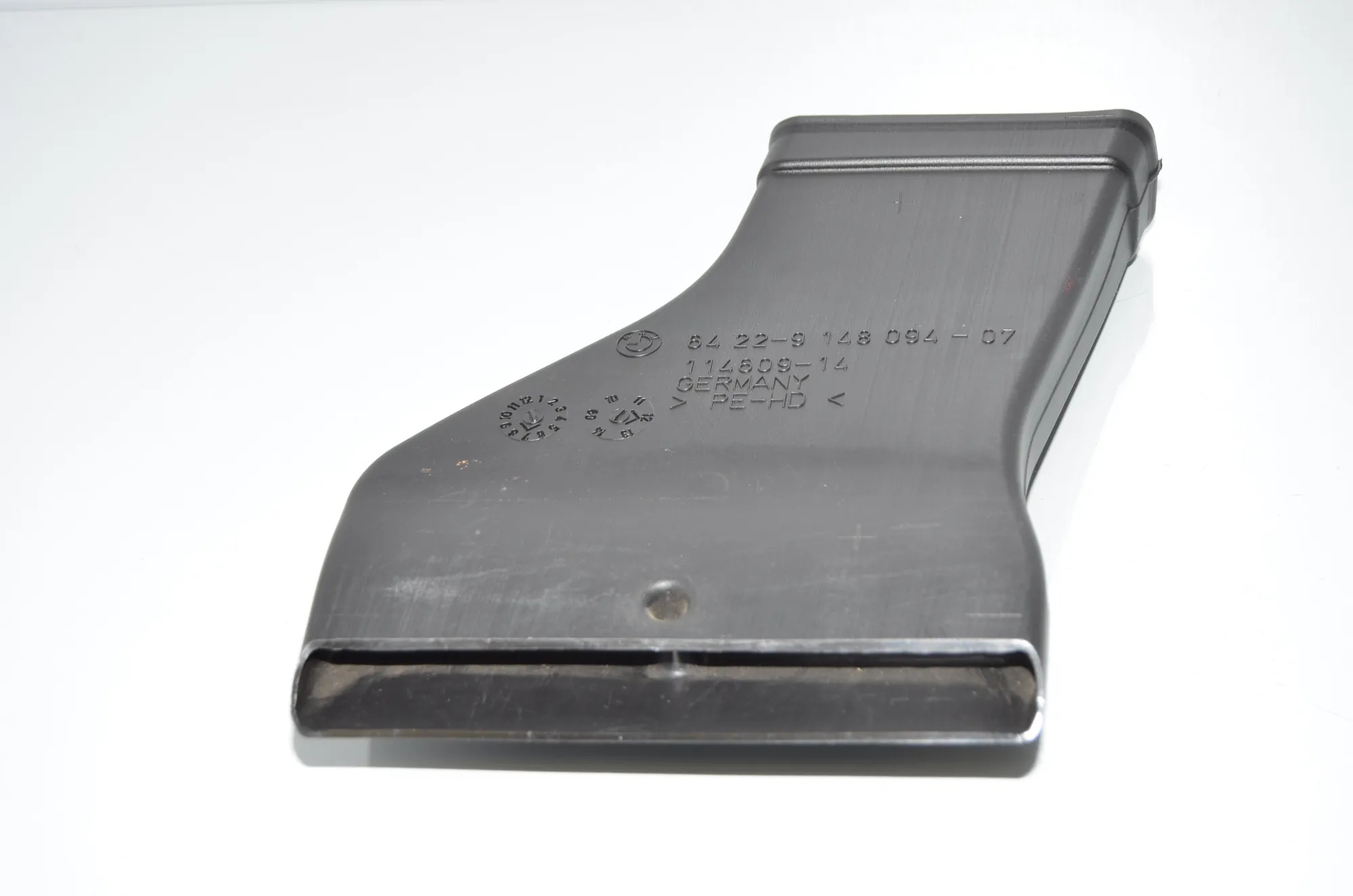 Interior Air Duct Channel – OEM 9148094 · BMW 5 (F10) 525 d 2012 – 2