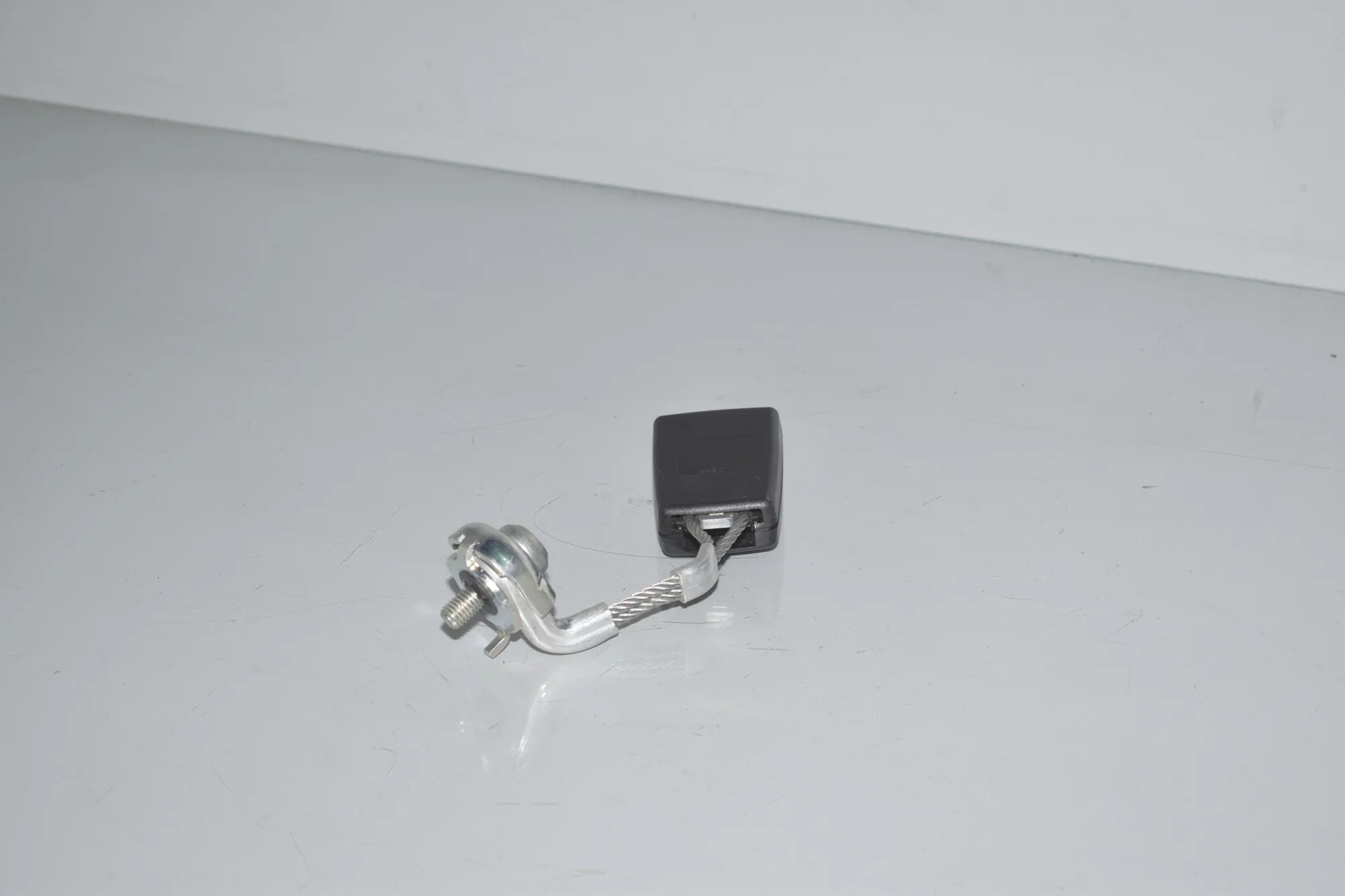 Rear Right Seat Buckle – OEM 9172380 · BMW 6 Gran Coupe (F06) 640 d 2013 – 4