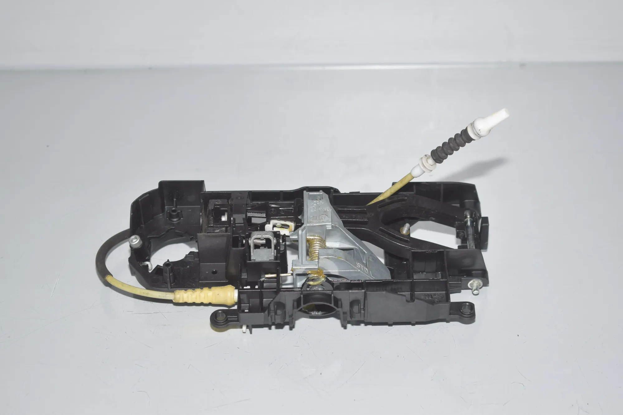 Rear Left Door Interior Handle Frame – OEM 7175649 · BMW 6 Gran Coupe (F06) 640 d 2013 – 3