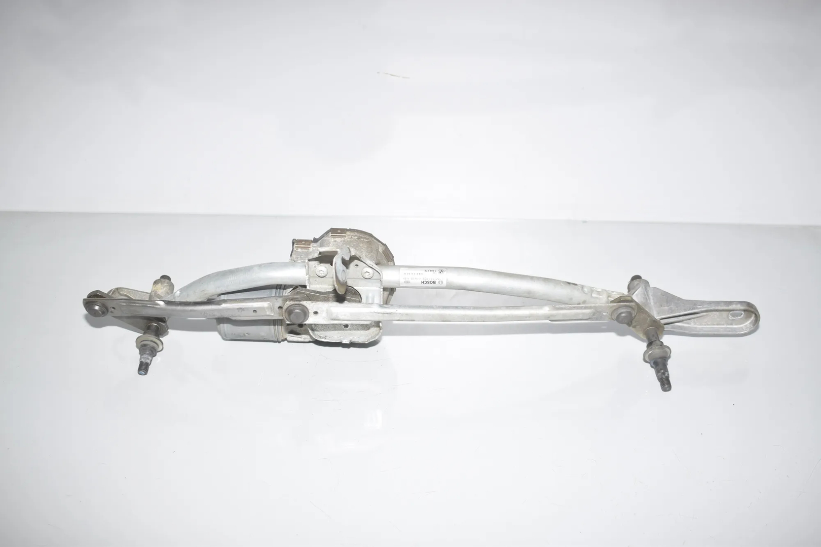 Front Windshield Wiper Mechanism – OEM 7306272 · BMW 6 Gran Coupe (F06) 640 d 2013