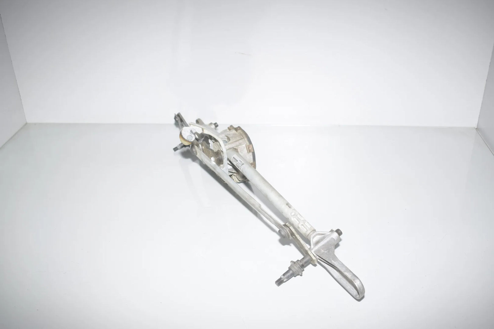 Front Windshield Wiper Mechanism – OEM 7306272 · BMW 6 Gran Coupe (F06) 640 d 2013 – 3