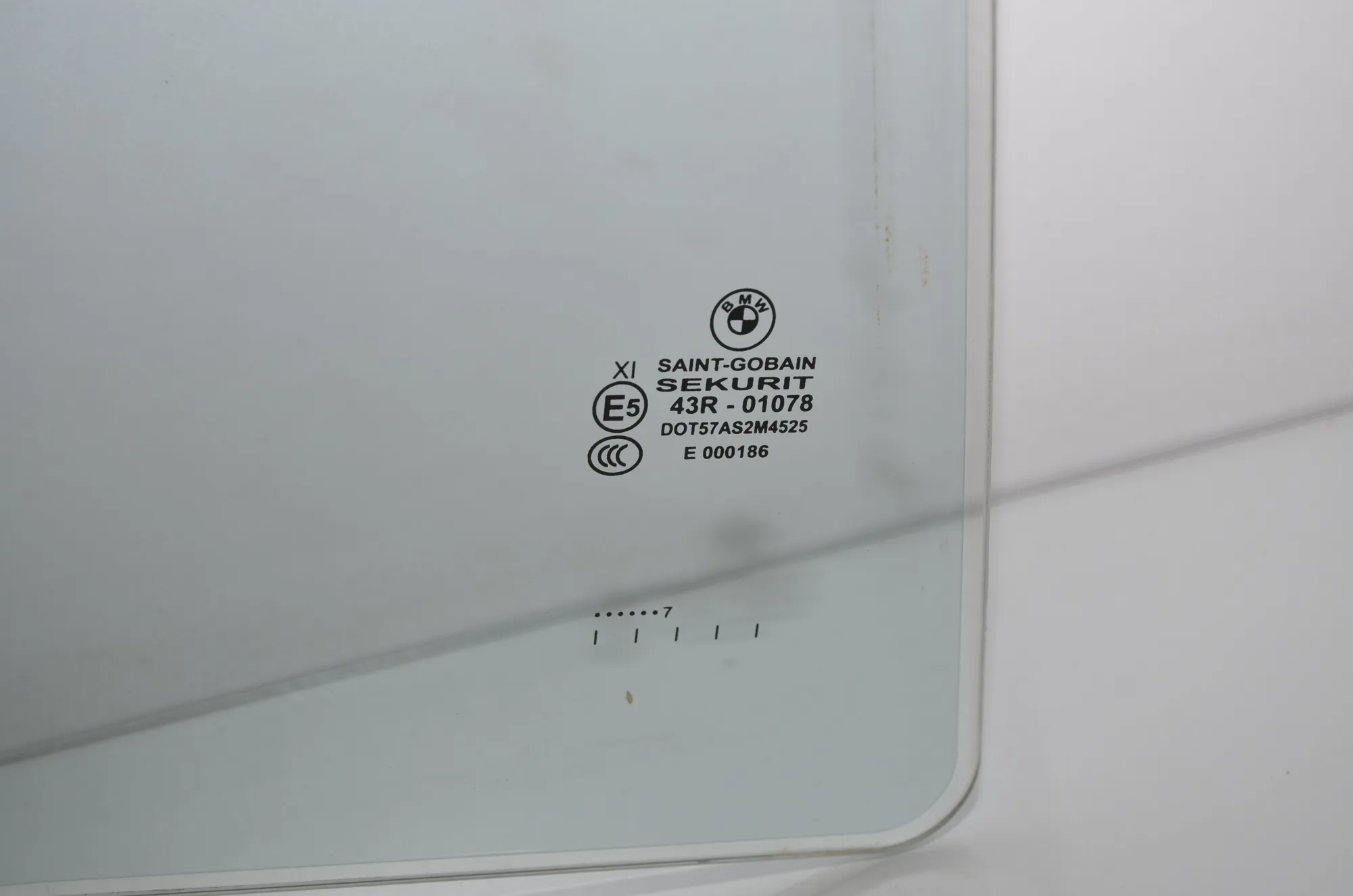 Rear Right Door Window – OEM 7409096 · BMW 7 (G11, G12) 730 d, Ld xDrive 2017 – 5