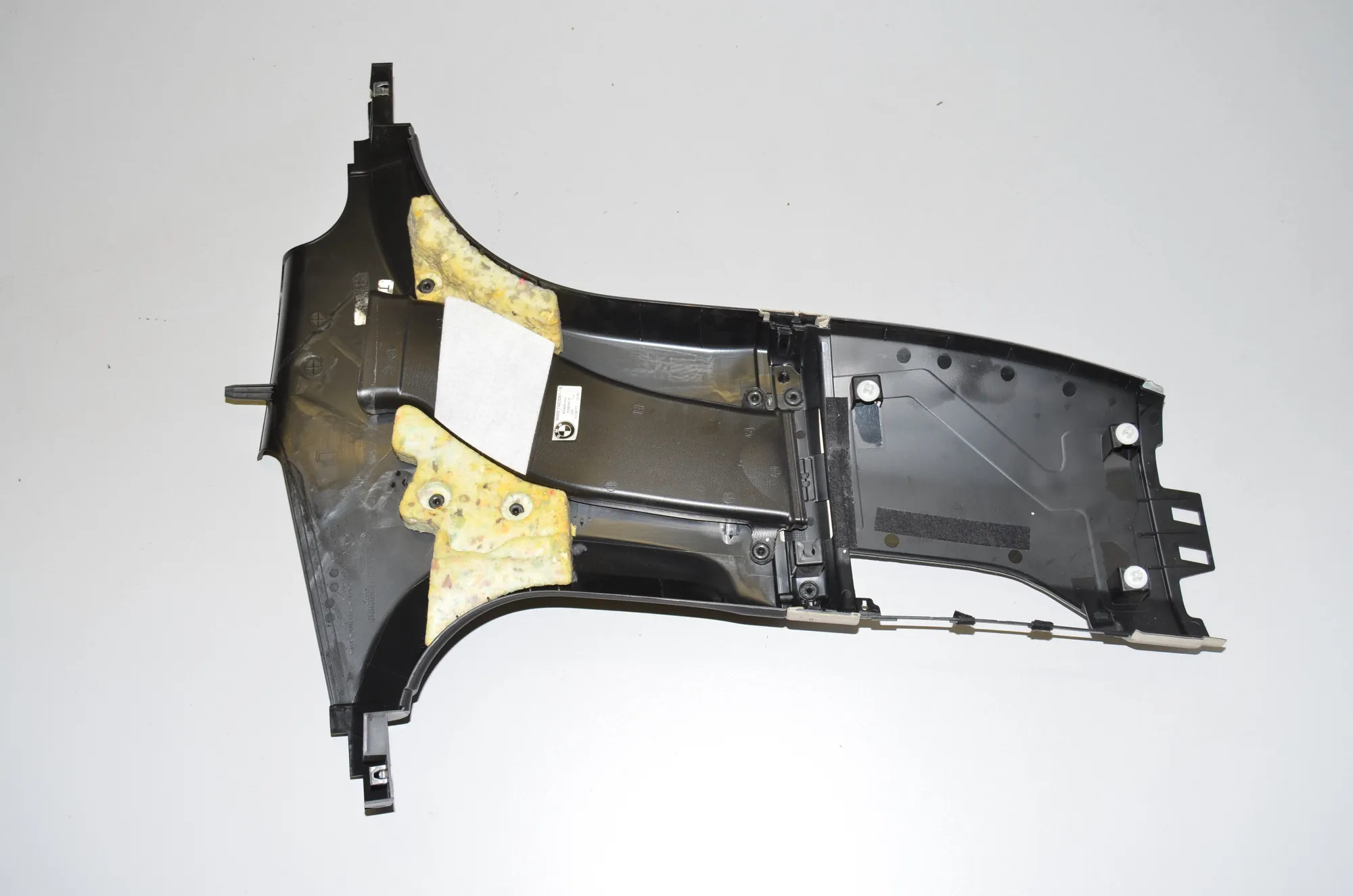 Left Side B Pillar Trim – OEM 7420061 · BMW 7 (G11, G12) 730 d, Ld xDrive 2017 – 4