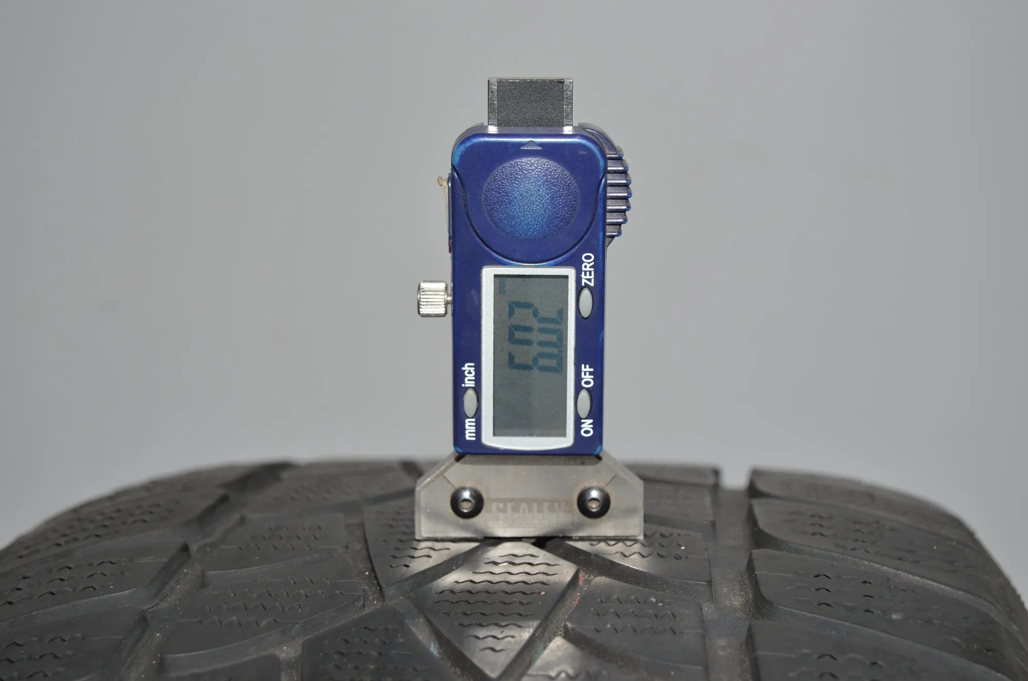 Tire · BMW 5 Touring (F11) BMW 5 Touring (F11) 518 d 2013 – 6