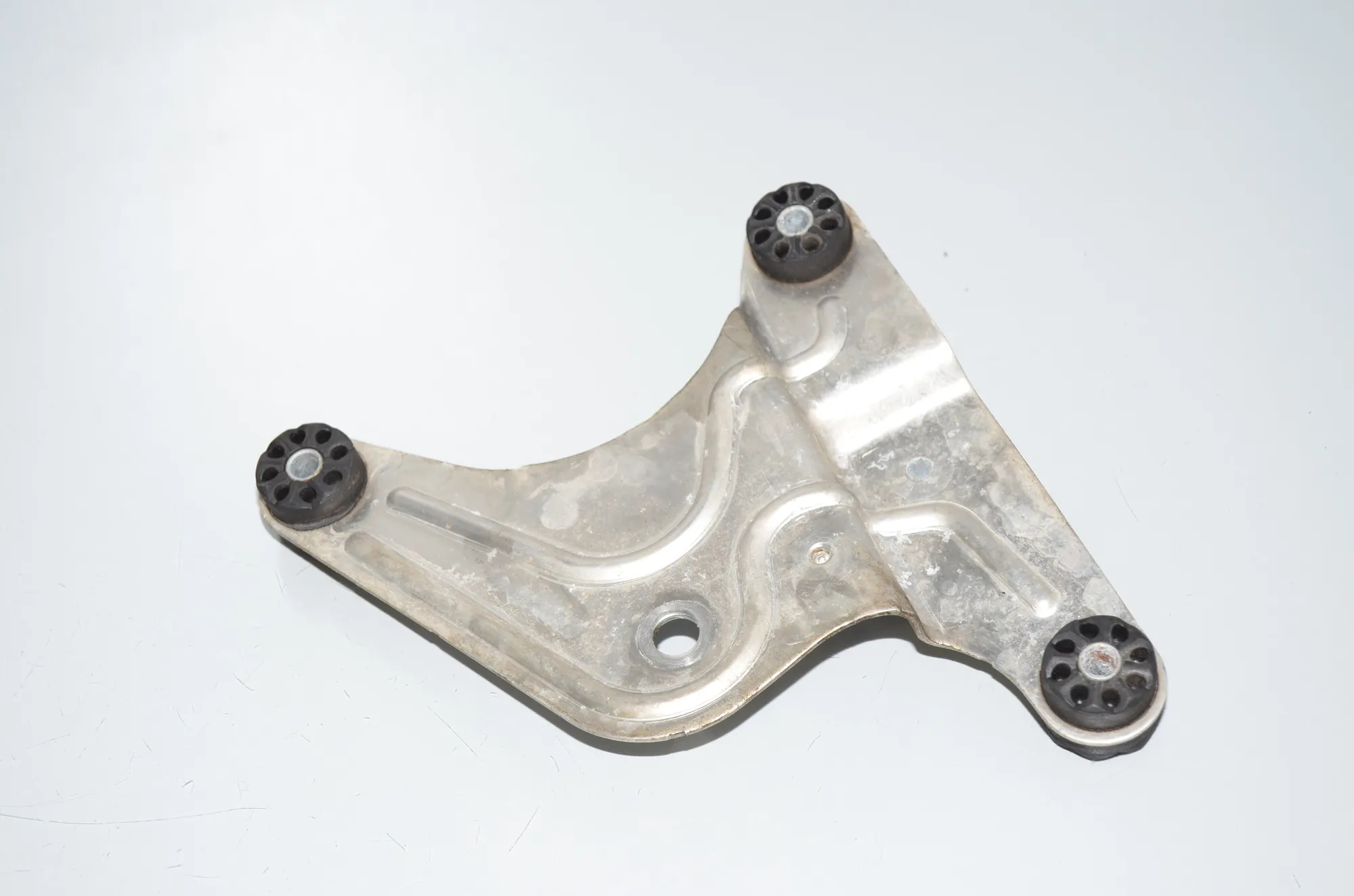 ABS Pump Holder – OEM 6797679 · BMW 5 (F10) 525 d 2012 – 4