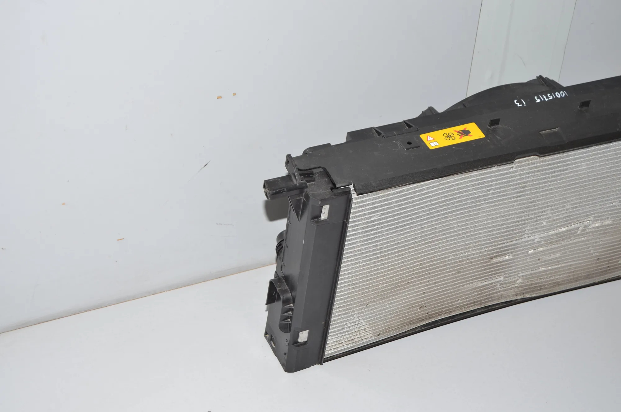 Radiator Pack Set – OEM 7643064 · BMW i3 (I01) Electric 2021 – 4