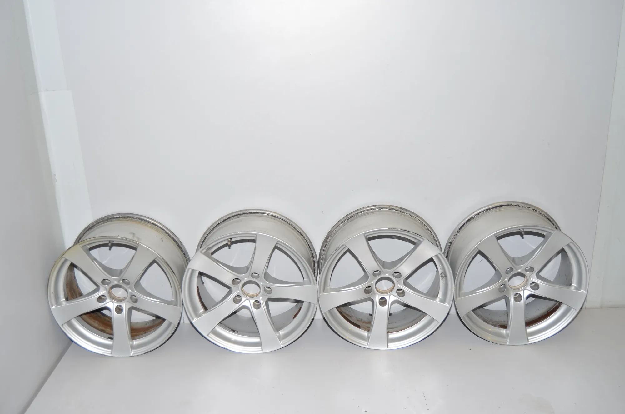 Alloy Wheel Set – OEM KBA47702 · BMW 3 (E90) BMW 3 (E90) 316 d 2010 – 2