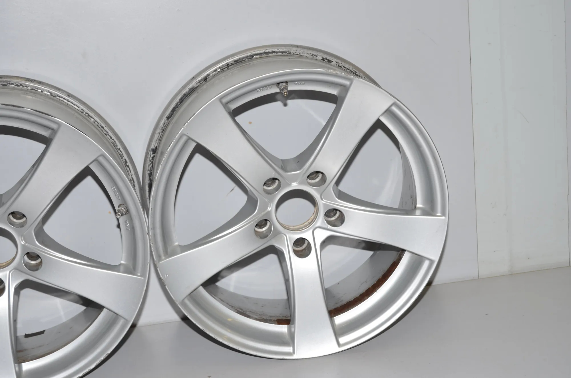 Alloy Wheel Set – OEM KBA47702 · BMW 3 (E90) BMW 3 (E90) 316 d 2010 – 6