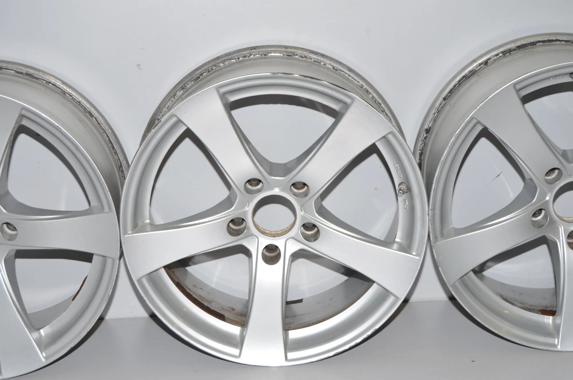 Alloy Wheel Set – OEM KBA47702 · BMW 3 (E90) BMW 3 (E90) 316 d 2010 – 5