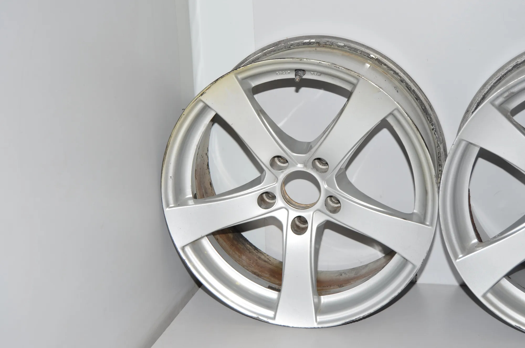 Alloy Wheel Set – OEM KBA47702 · BMW 3 (E90) BMW 3 (E90) 316 d 2010 – 3