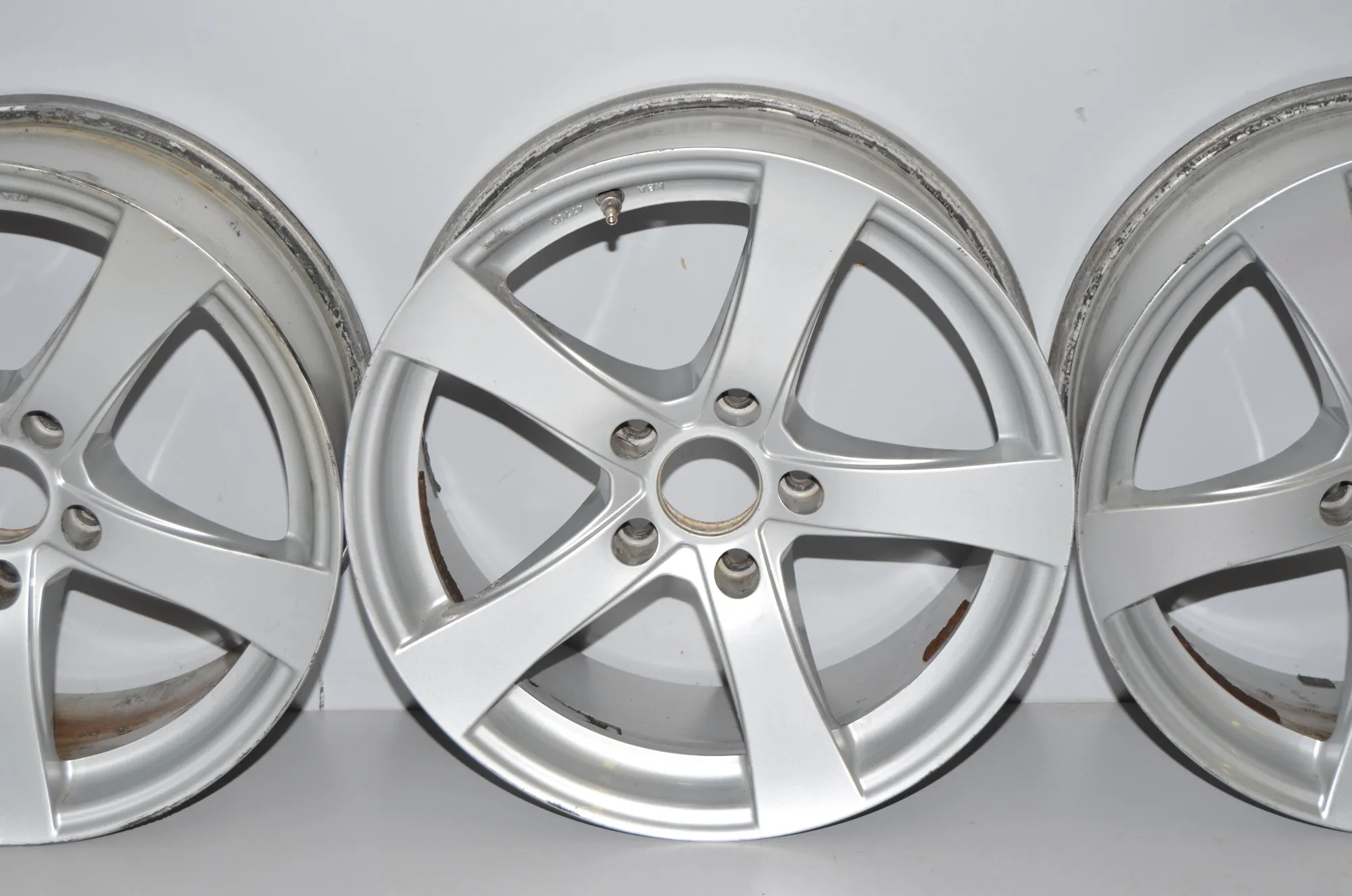 Alloy Wheel Set – OEM KBA47702 · BMW 3 (E90) BMW 3 (E90) 316 d 2010 – 4