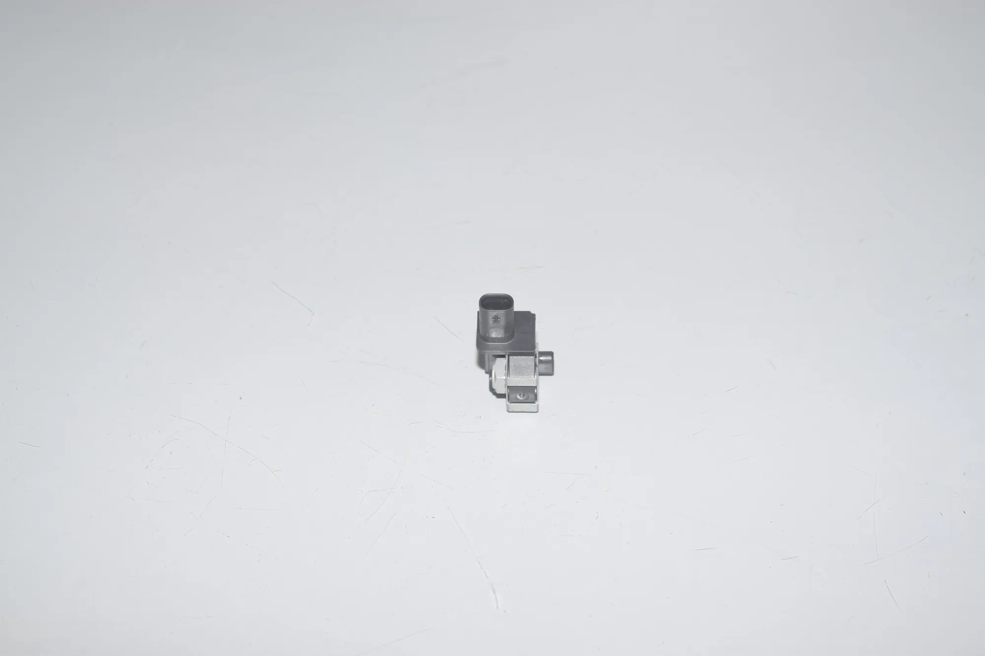 Rear Right Impact Sensor – OEM 9224177 · BMW 6 Gran Coupe (F06) 640 d 2013 – 3