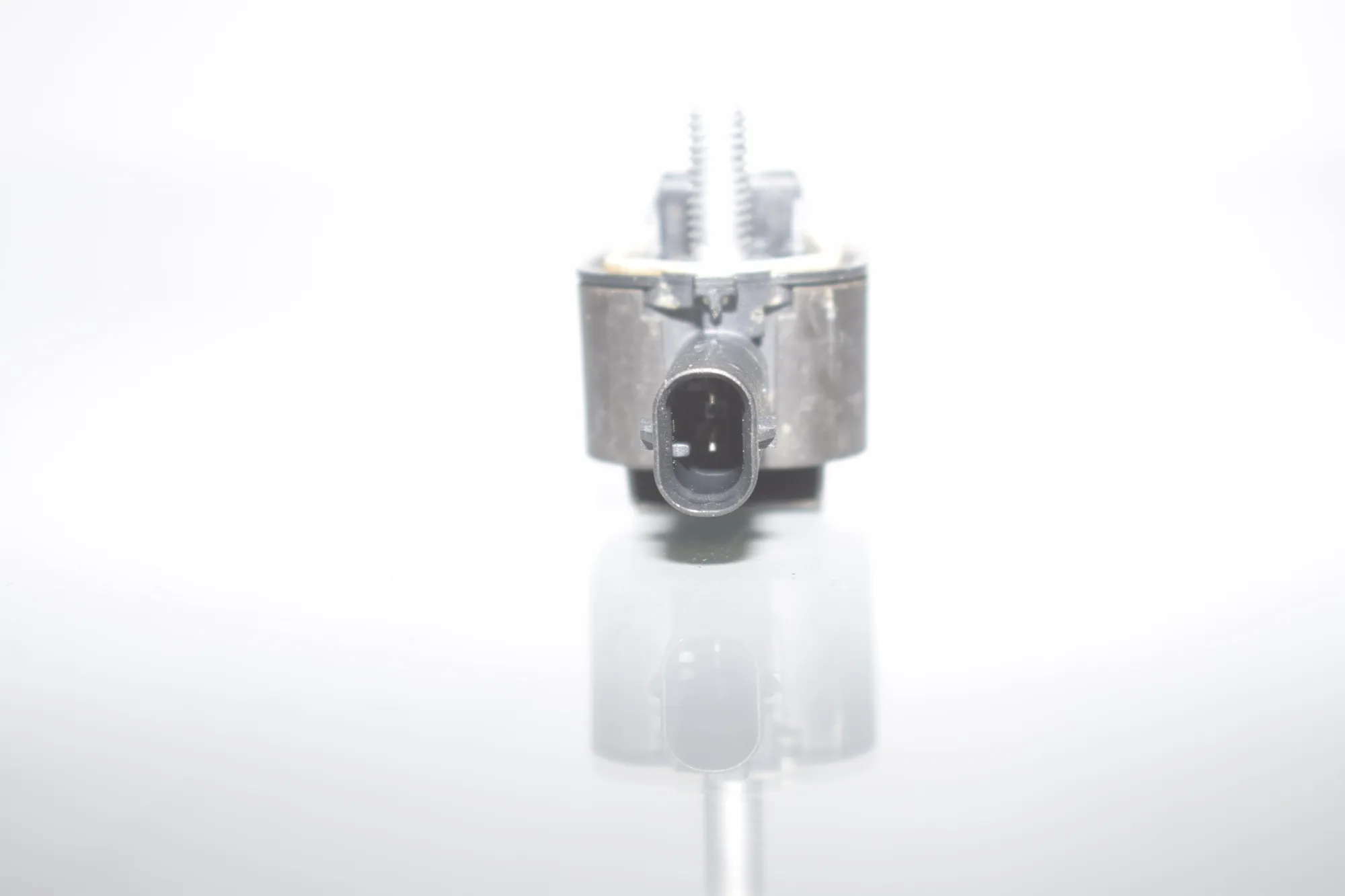 Front Right Impact Sensor – OEM 9224178 · BMW 6 Gran Coupe (F06) 640 d 2013 – 4