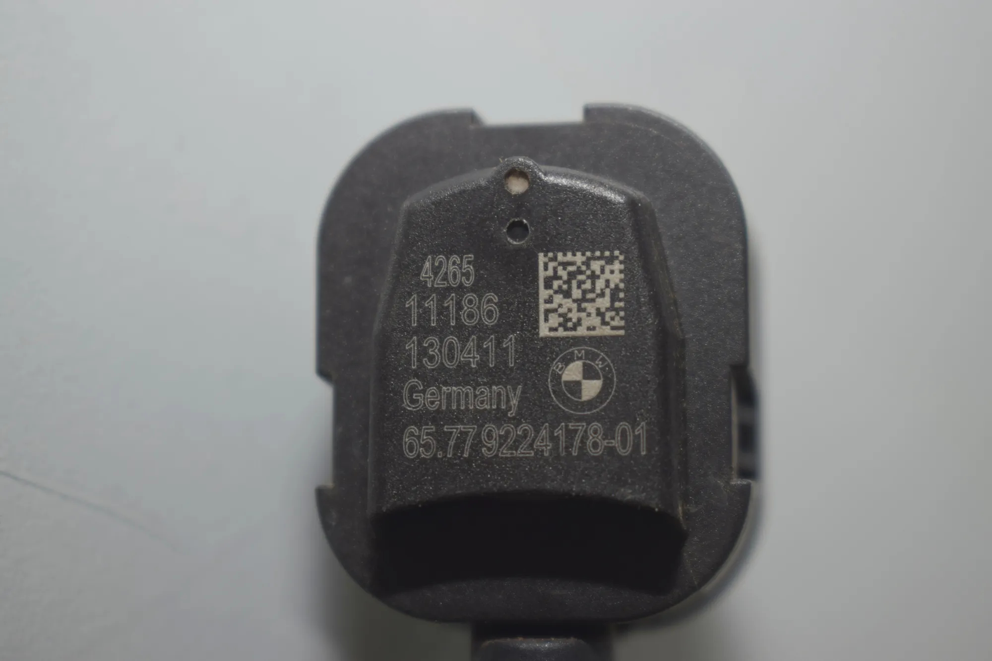 Front Right Impact Sensor – OEM 9224178 · BMW 6 Gran Coupe (F06) 640 d 2013 – 5