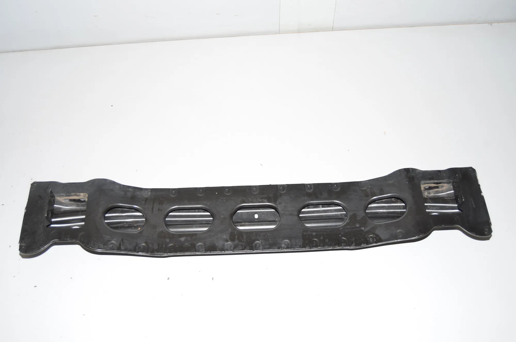Rear Crash Reinforcement Bar – OEM 7296780 · BMW i3 (I01) Electric 2021 – 3