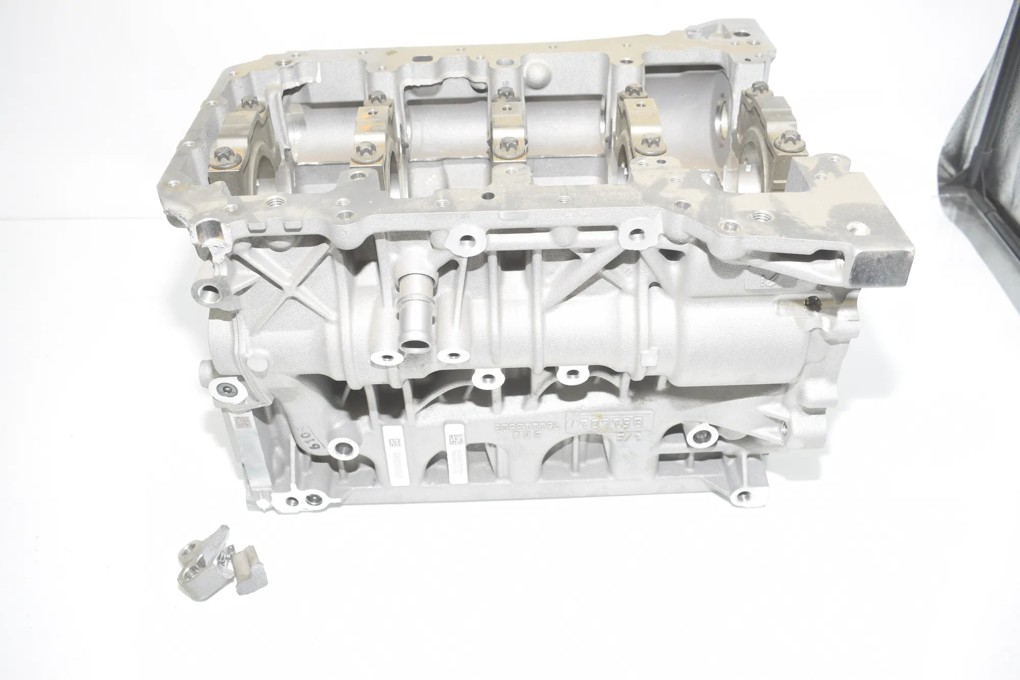 Engine Block – OEM 7811138 · BMW 3 Touring (E91) BMW 3 Touring (E91) 318 d 2009