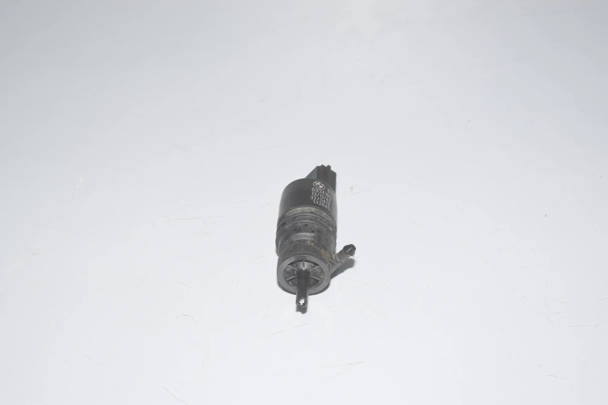 Washer Tank Motor – OEM 6934160 · BMW 6 Gran Coupe (F06) 640 d 2013