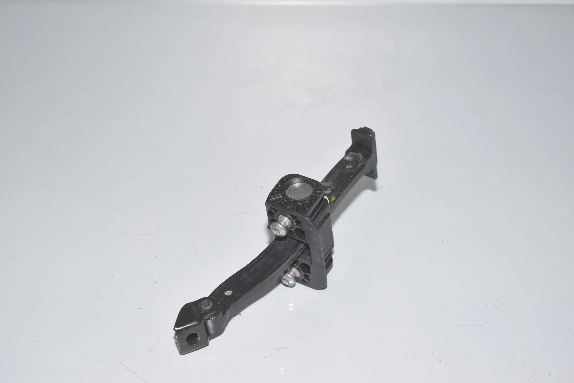 Front Left Door Soft Close Unit – OEM 7275374 · BMW 6 Gran Coupe (F06) 640 d 2013 – 4