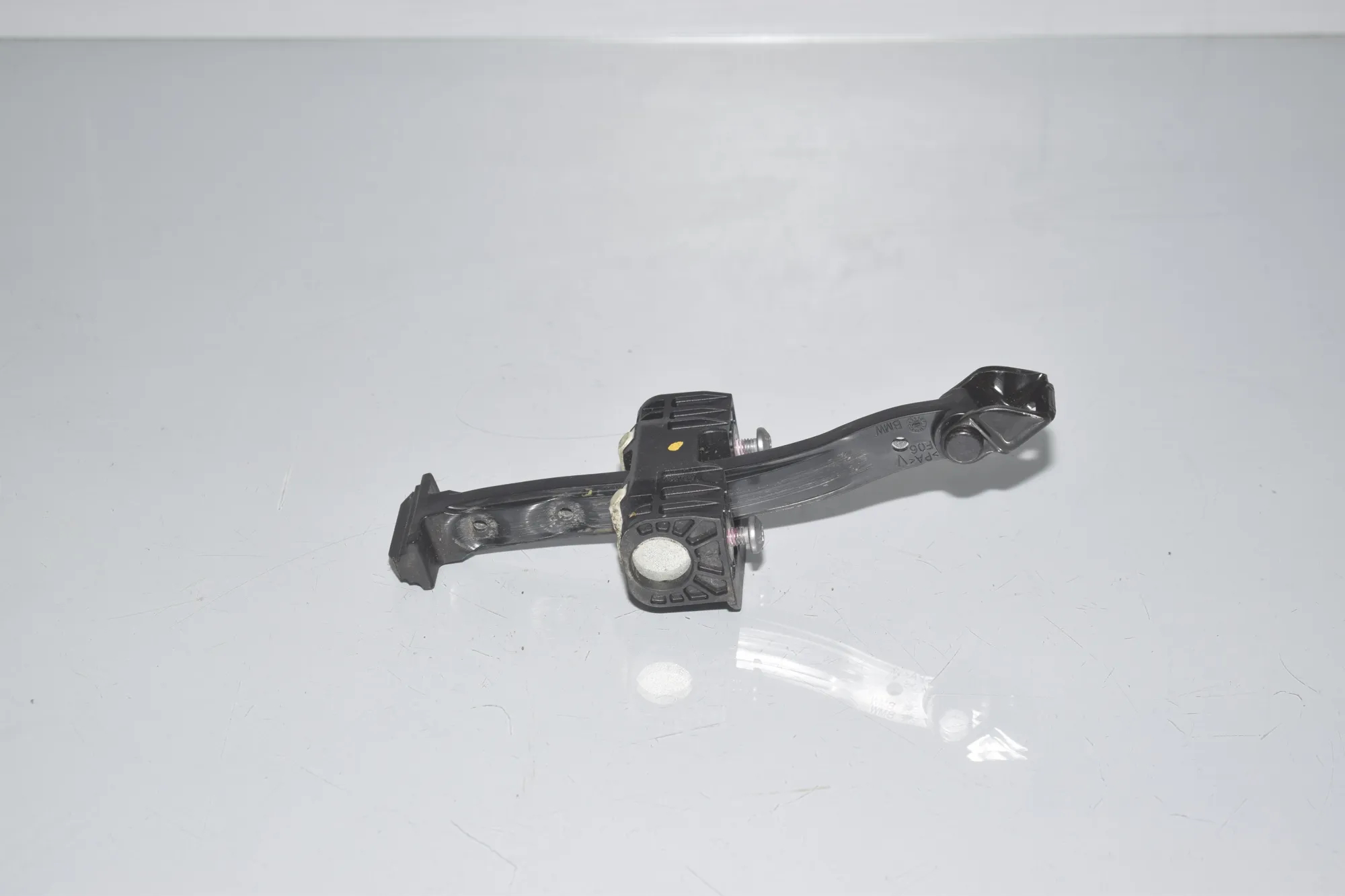 Front Left Door Soft Close Unit – OEM 7275374 · BMW 6 Gran Coupe (F06) 640 d 2013 – 2
