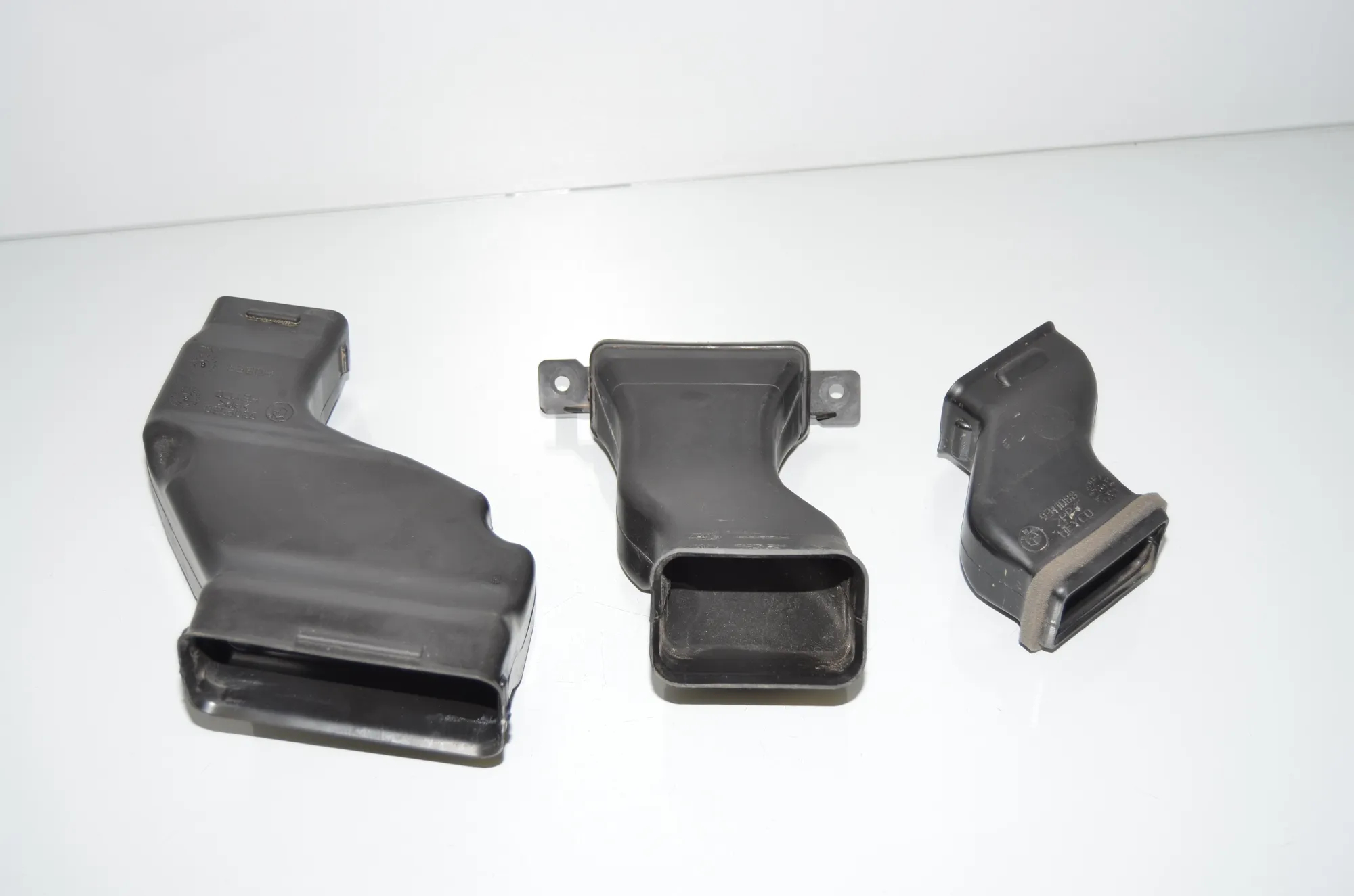 Interior Air Duct Channel – OEM 9309567 · BMW i3 (I01) Electric 2021 – 4