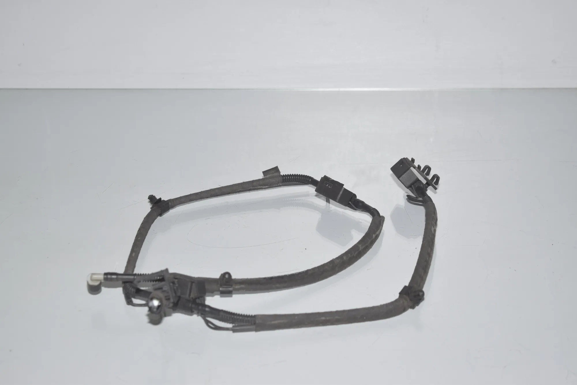 Windshield Washer Fluid Hose – OEM 4849537 · BMW 6 Gran Coupe (F06) 640 d 2013 – 3