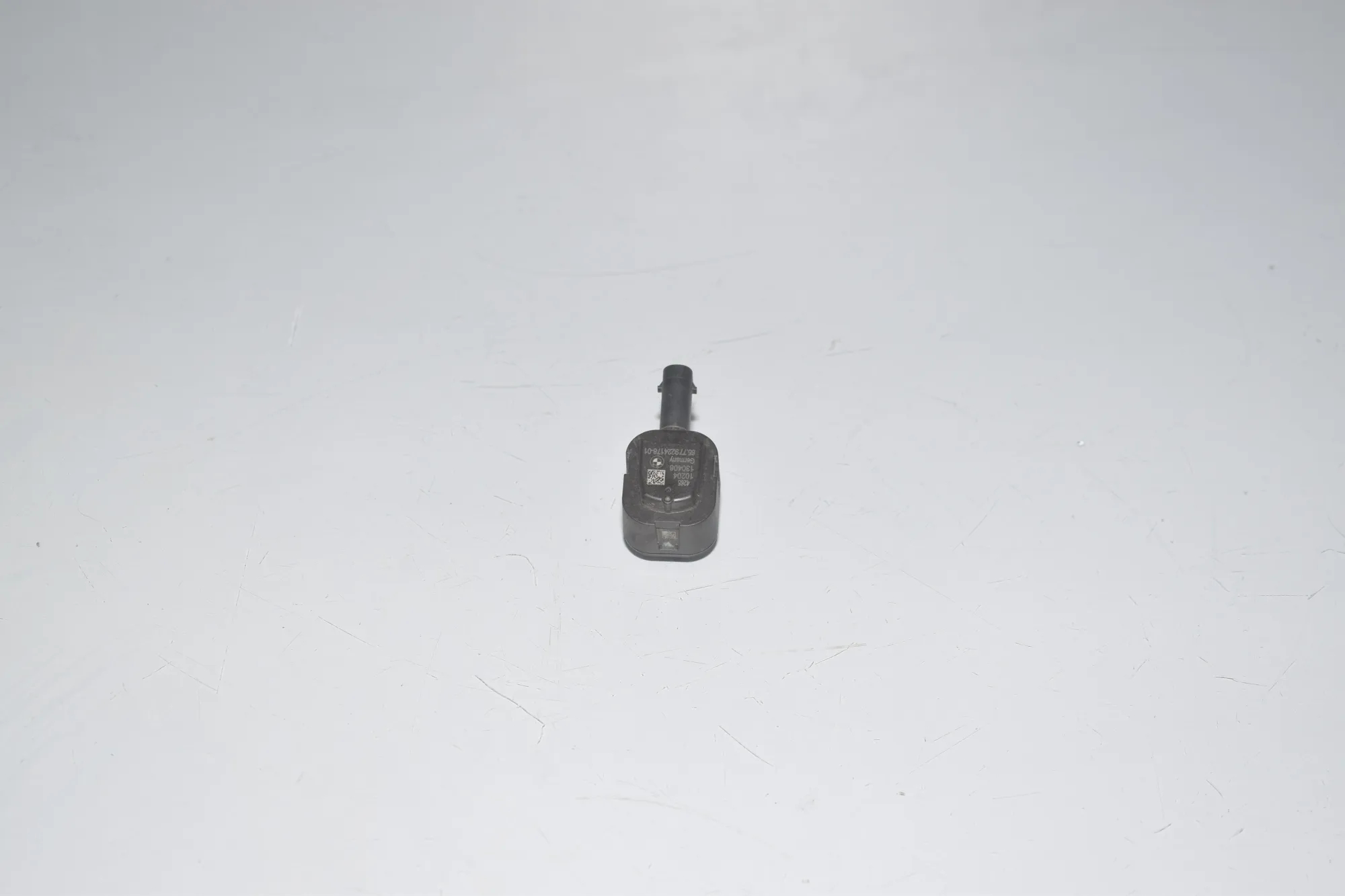 Front Left Impact Sensor – OEM 9224178 · BMW 6 Gran Coupe (F06) 640 d 2013