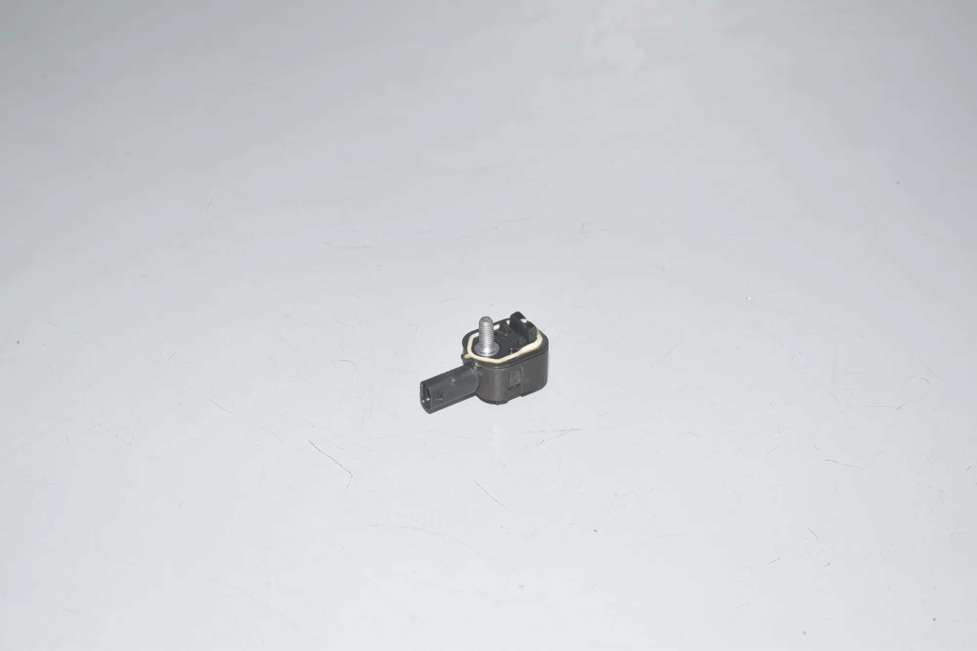 Front Left Impact Sensor – OEM 9224178 · BMW 6 Gran Coupe (F06) 640 d 2013 – 2