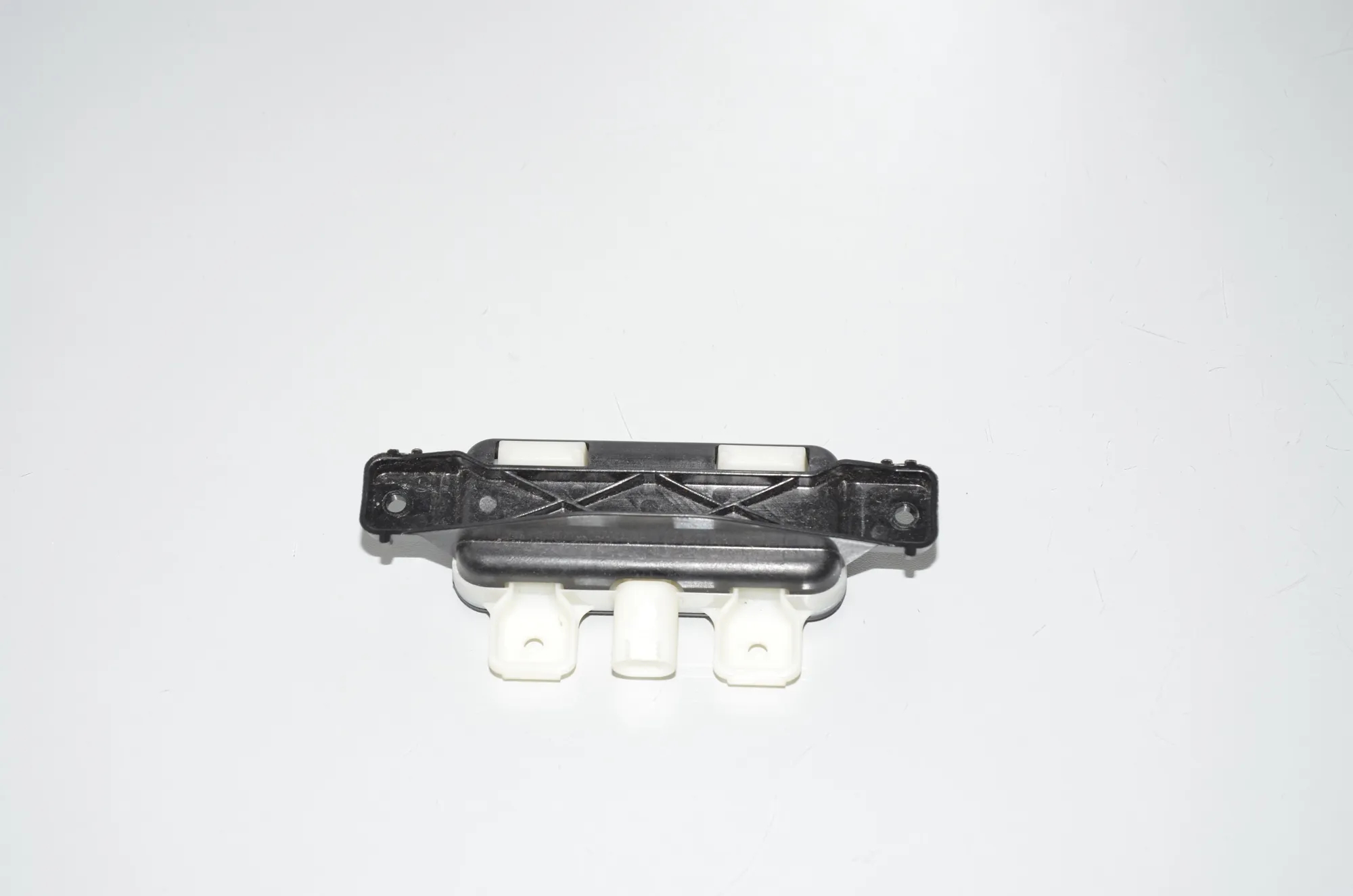 Tailgate Open Switch – OEM 7315602 · BMW i3 (I01) Electric 2021 – 3