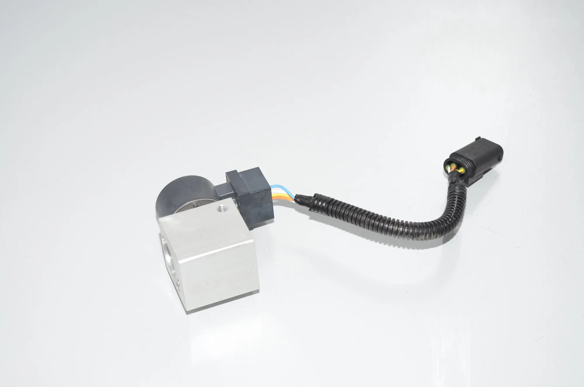 A/C Conditioner Expansion Valve – OEM 9292569 · BMW i3 (I01) Electric 2021 – 3