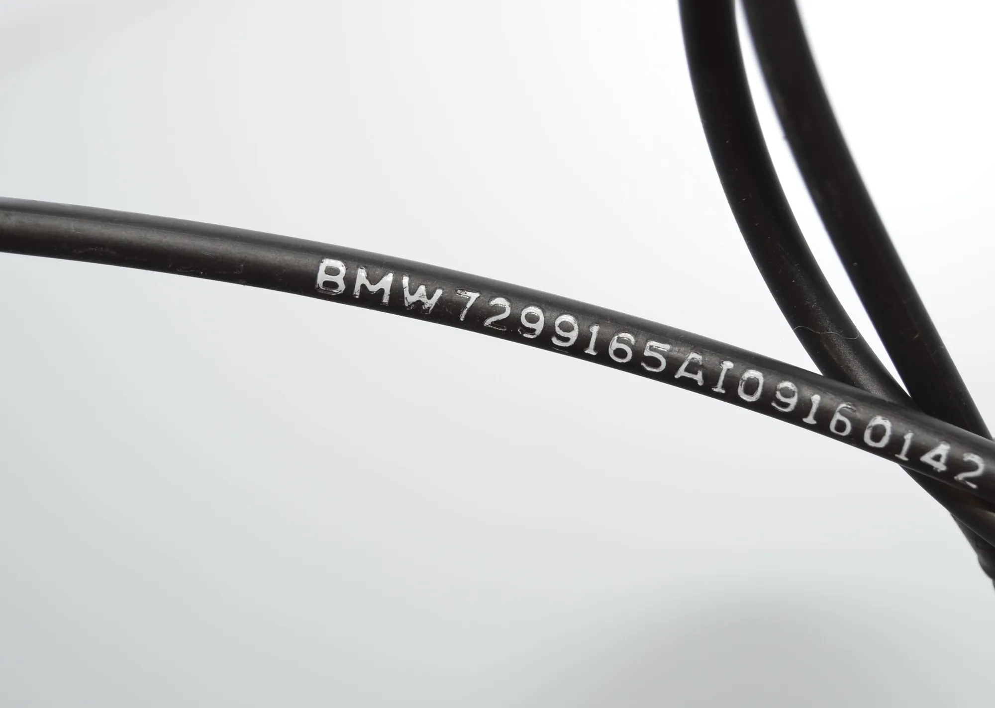 Bonnet Lock Cable – OEM 7299165 · BMW i3 (I01) Electric 2021 – 5