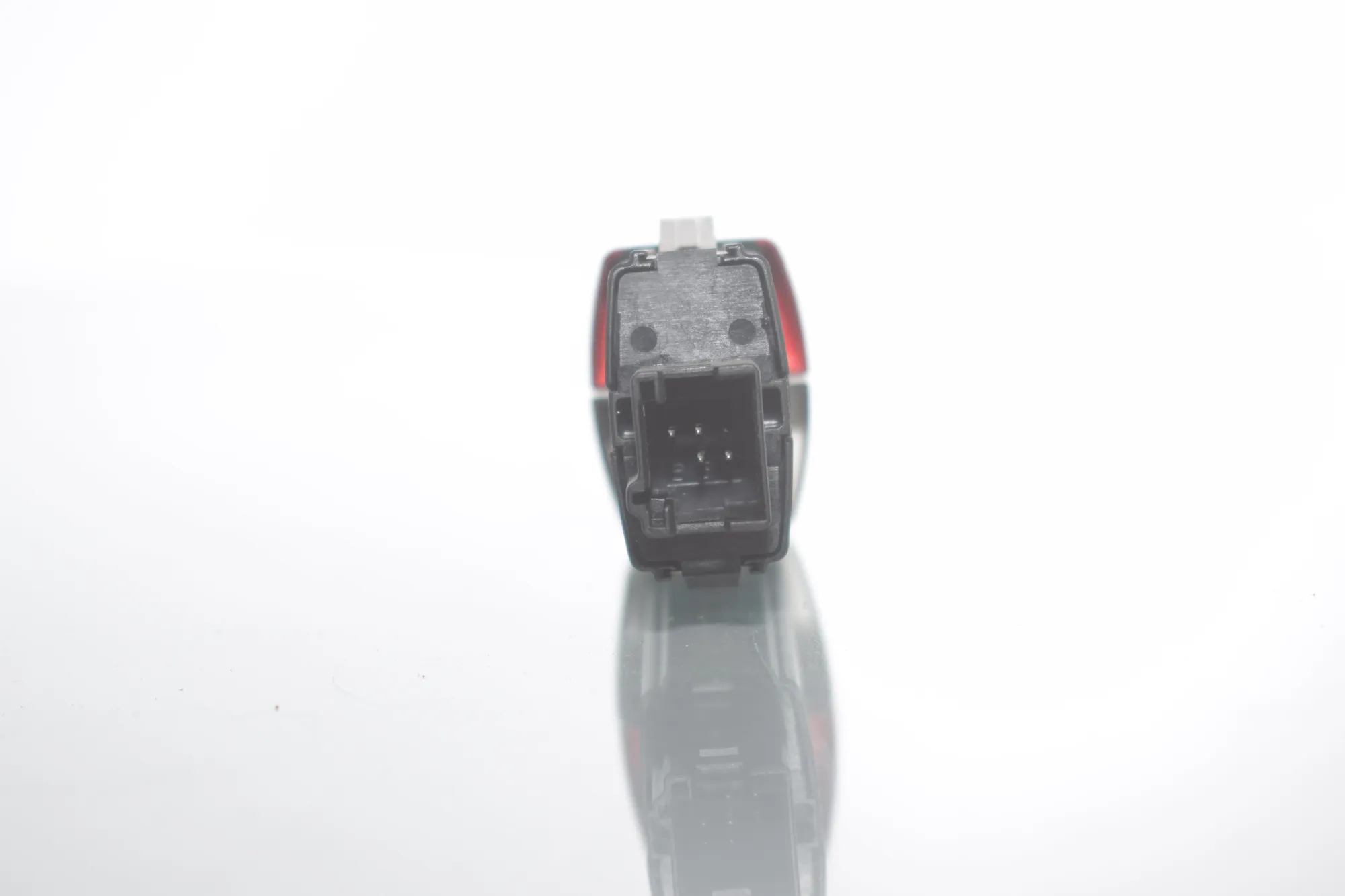 Hazard Button – OEM 9161896 · BMW 6 Gran Coupe (F06) 640 d 2013 – 3