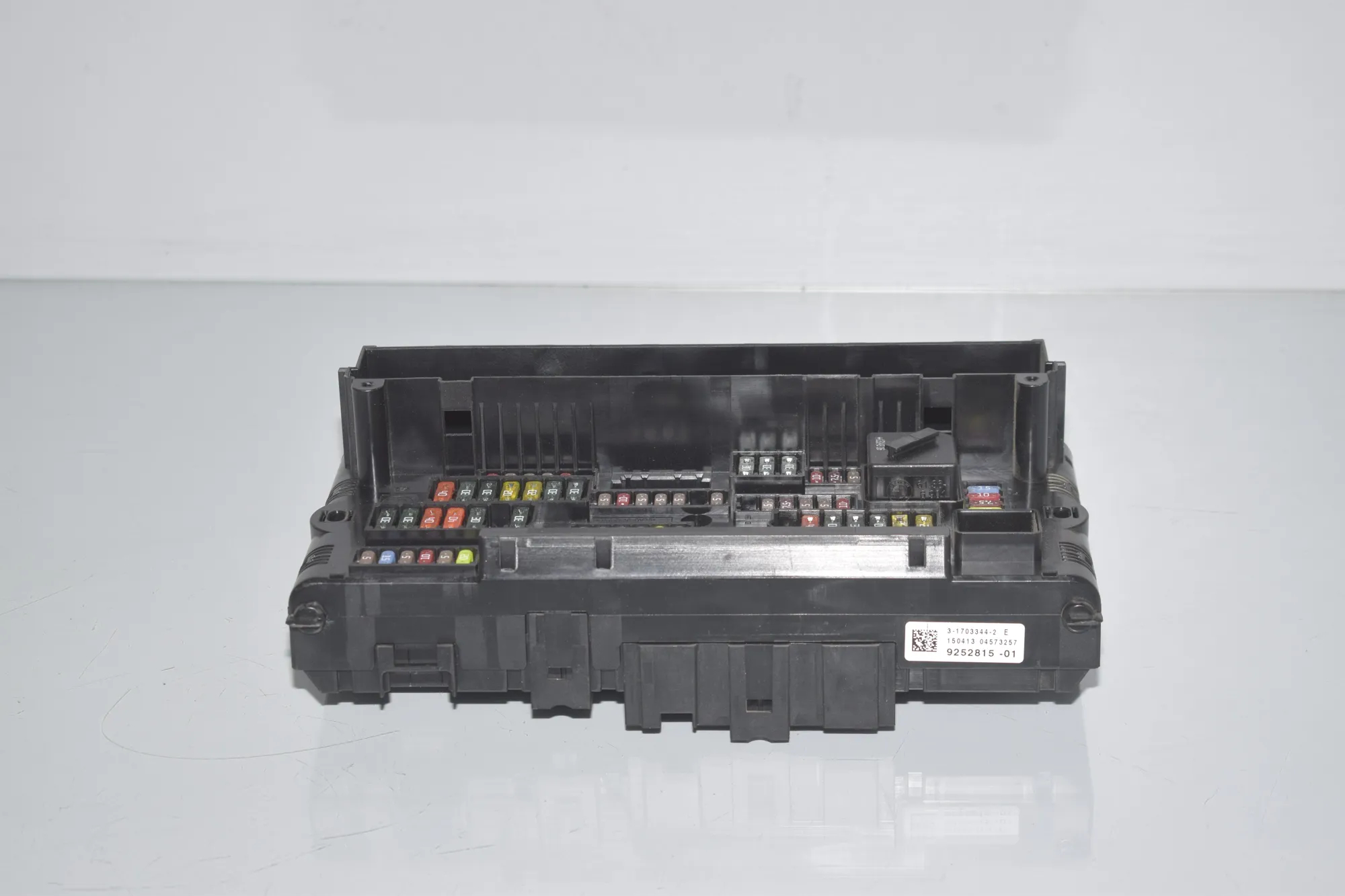 Fuse Box – OEM 9252815 · BMW 6 Gran Coupe (F06) 640 d 2013