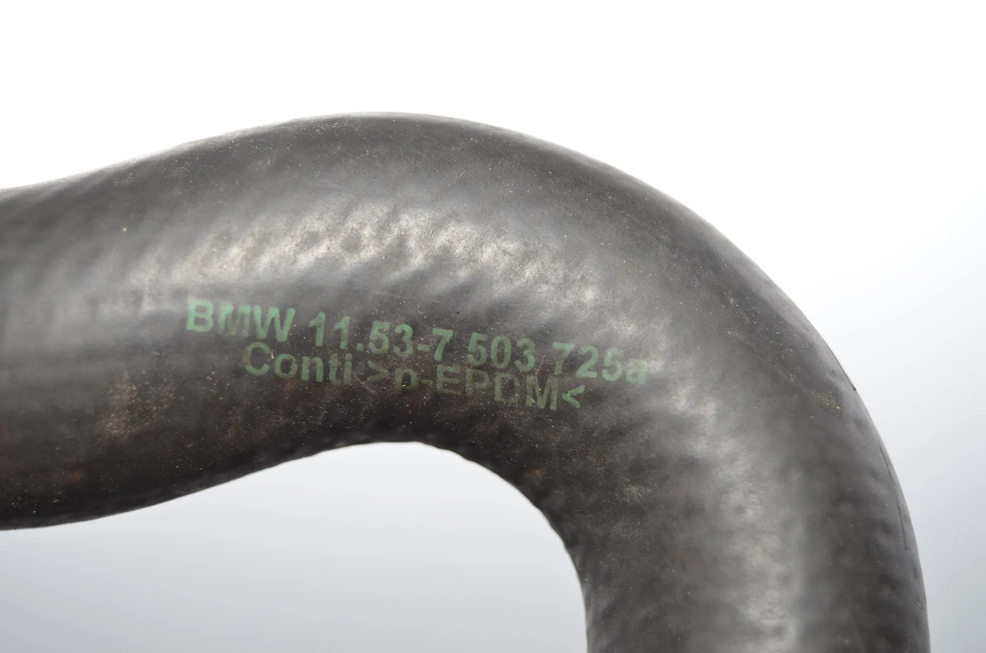 Coolant Hose Pipe – OEM 11537503725 · BMW 5 (E39) BMW 5 (E39) 535 i 2000 – 5