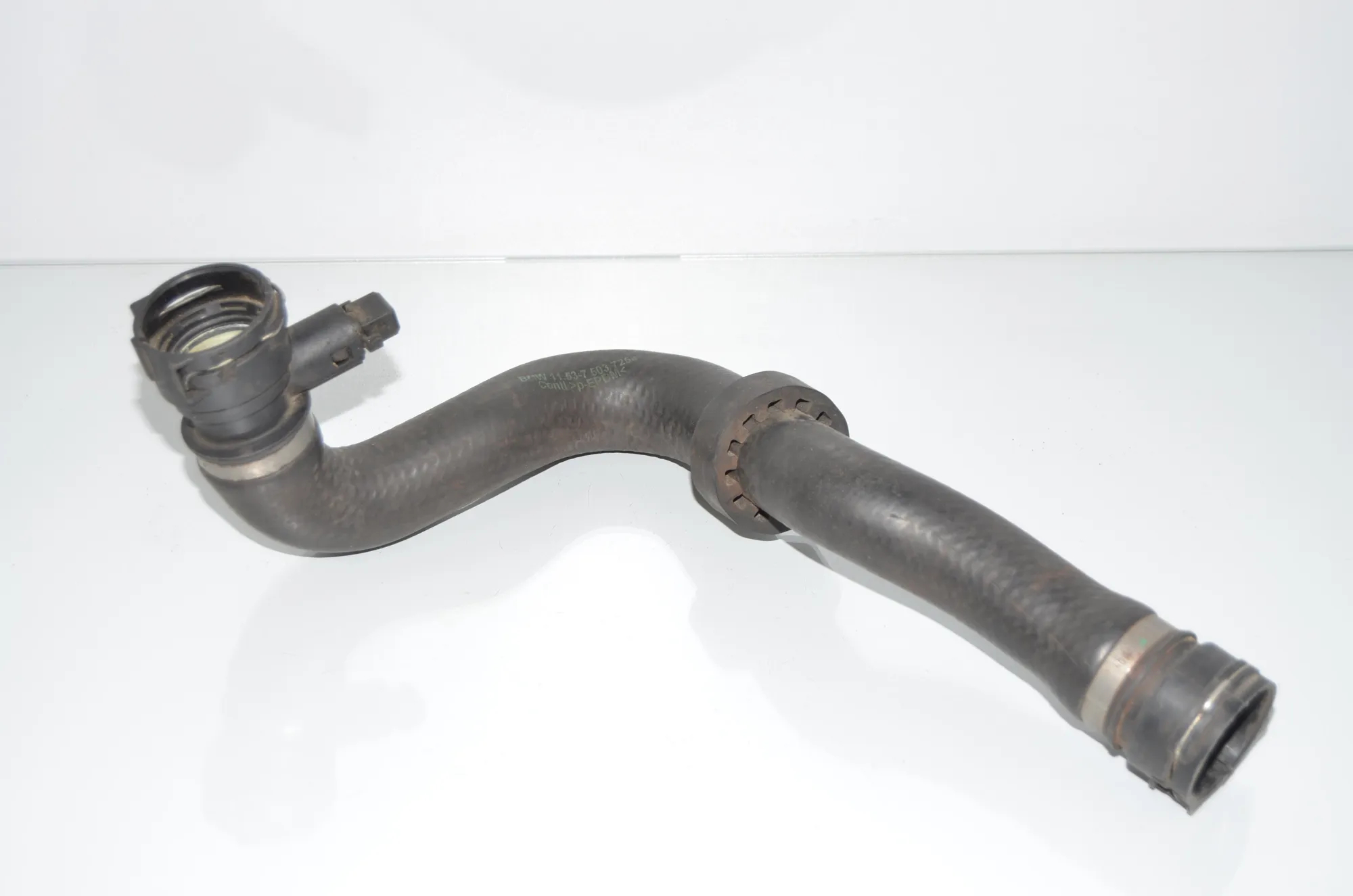 Coolant Hose Pipe – OEM 11537503725 · BMW 5 (E39) BMW 5 (E39) 535 i 2000