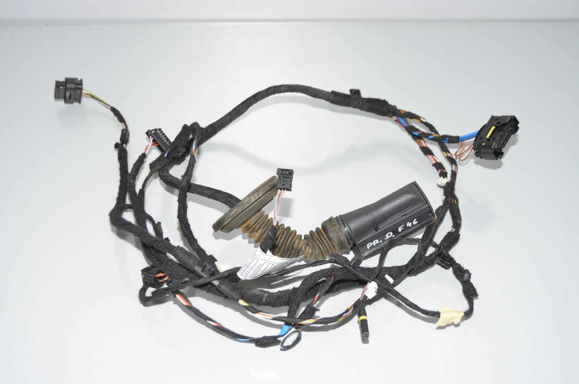 Front Right Door Wiring – OEM 8720738 · BMW 2 Gran Tourer (F46) 218 d xDrive 2020 – 2