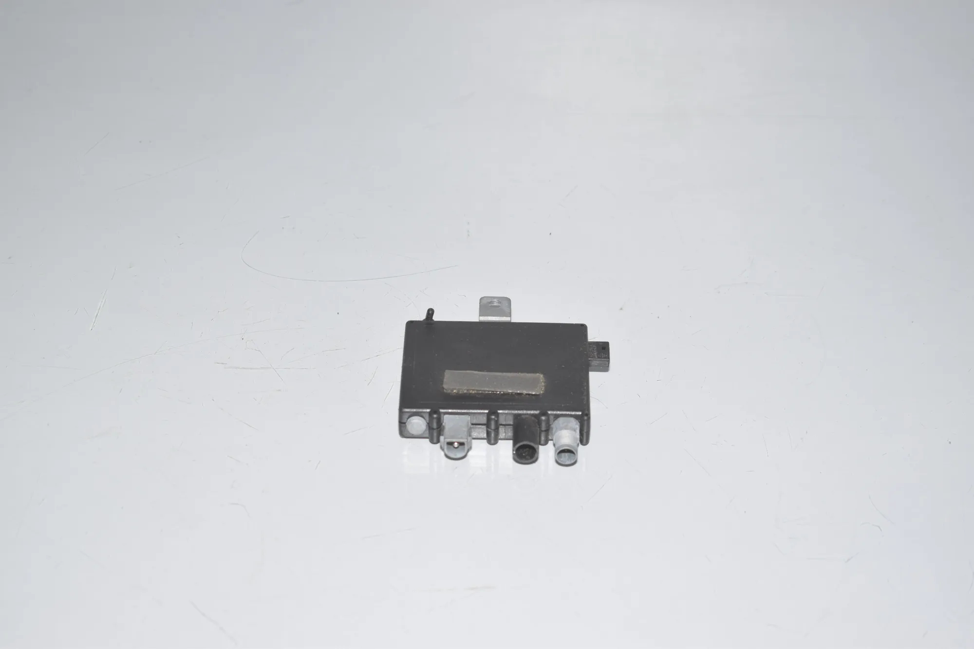 Antenna – OEM 6906070 · BMW X5 (E53) BMW X5 (E53) 3.0 d 2003 – 3