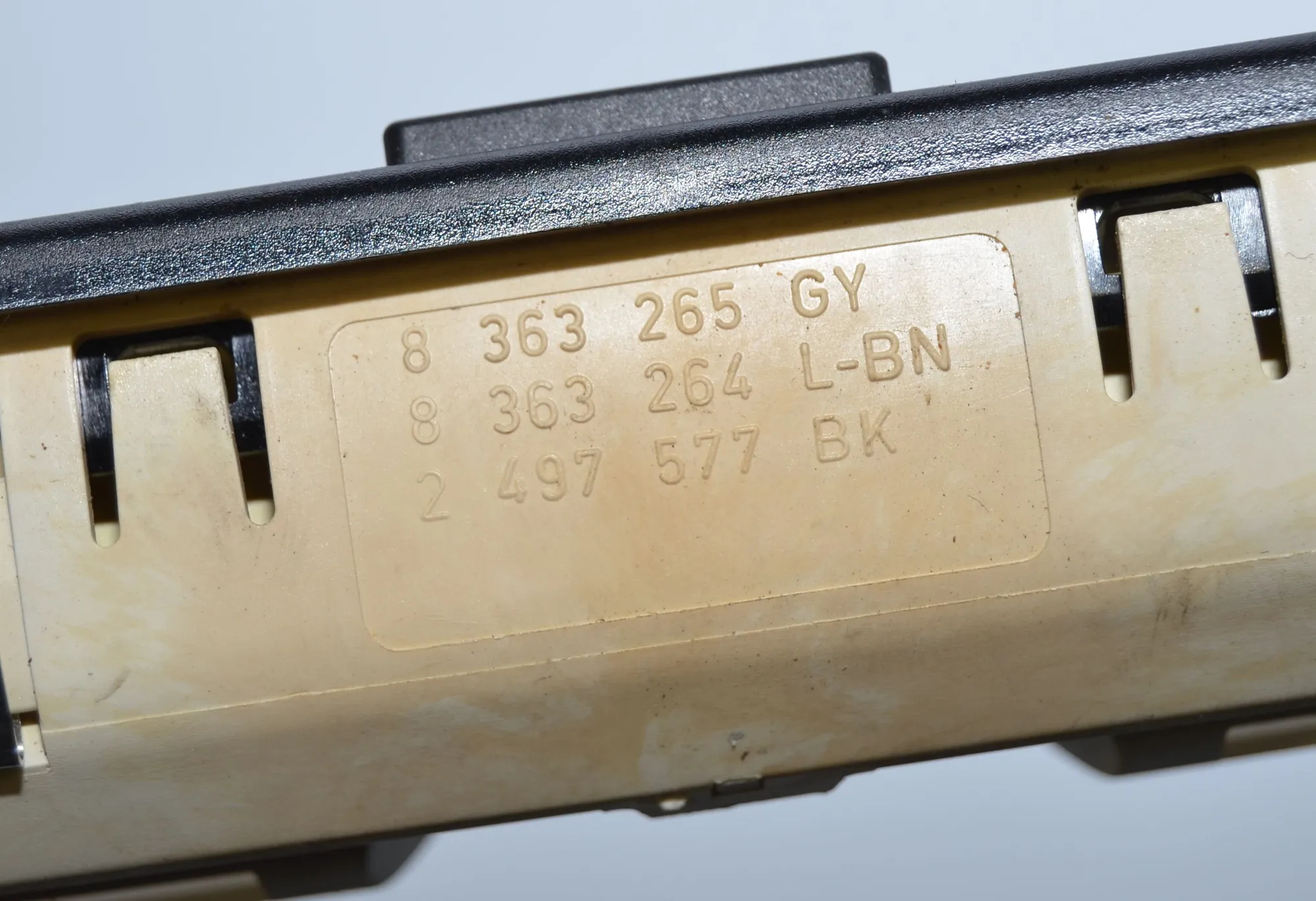Interior Lighting – OEM 63312497577 · BMW 5 (E39) BMW 5 (E39) 520 d 2000 – 5