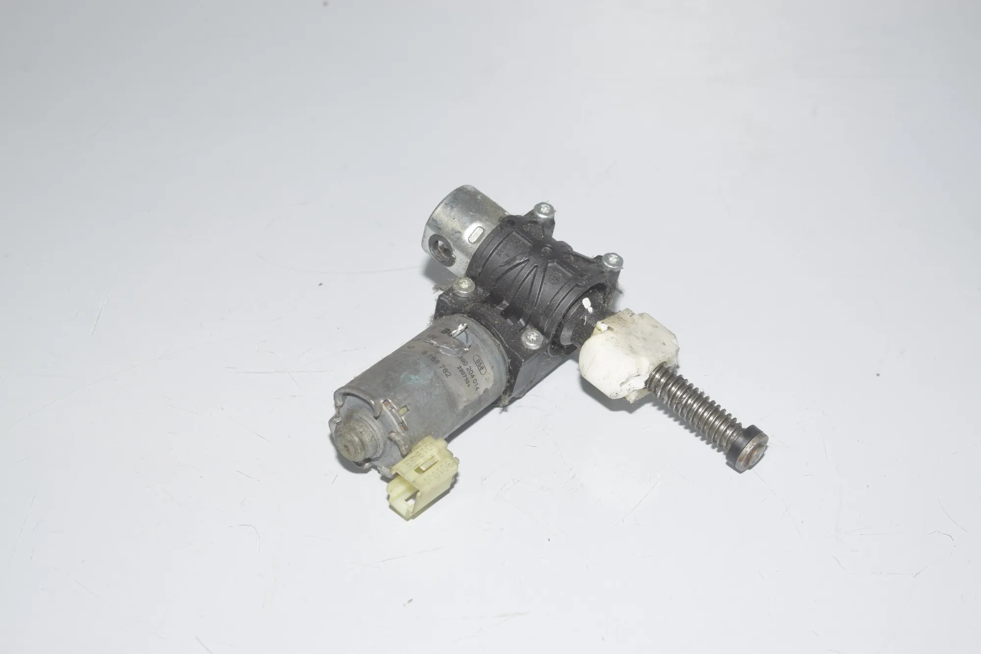 Front Right Seat Control Motor – OEM 9168762 · BMW 5 (F10) 530 d 2010 – 4