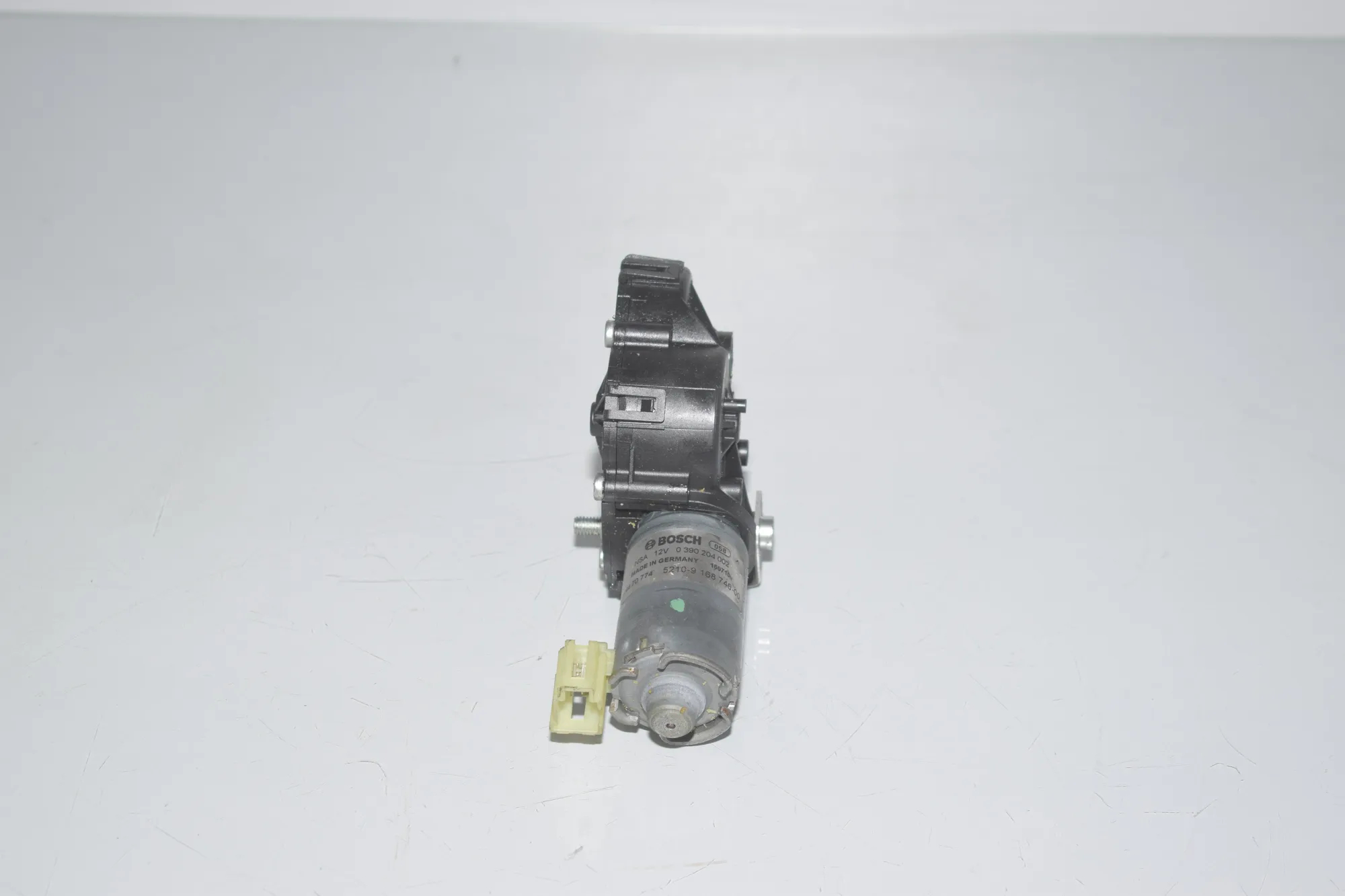 Front Left Seat Control Motor – OEM 9168746 · BMW 5 (F10) 530 d 2010 – 4