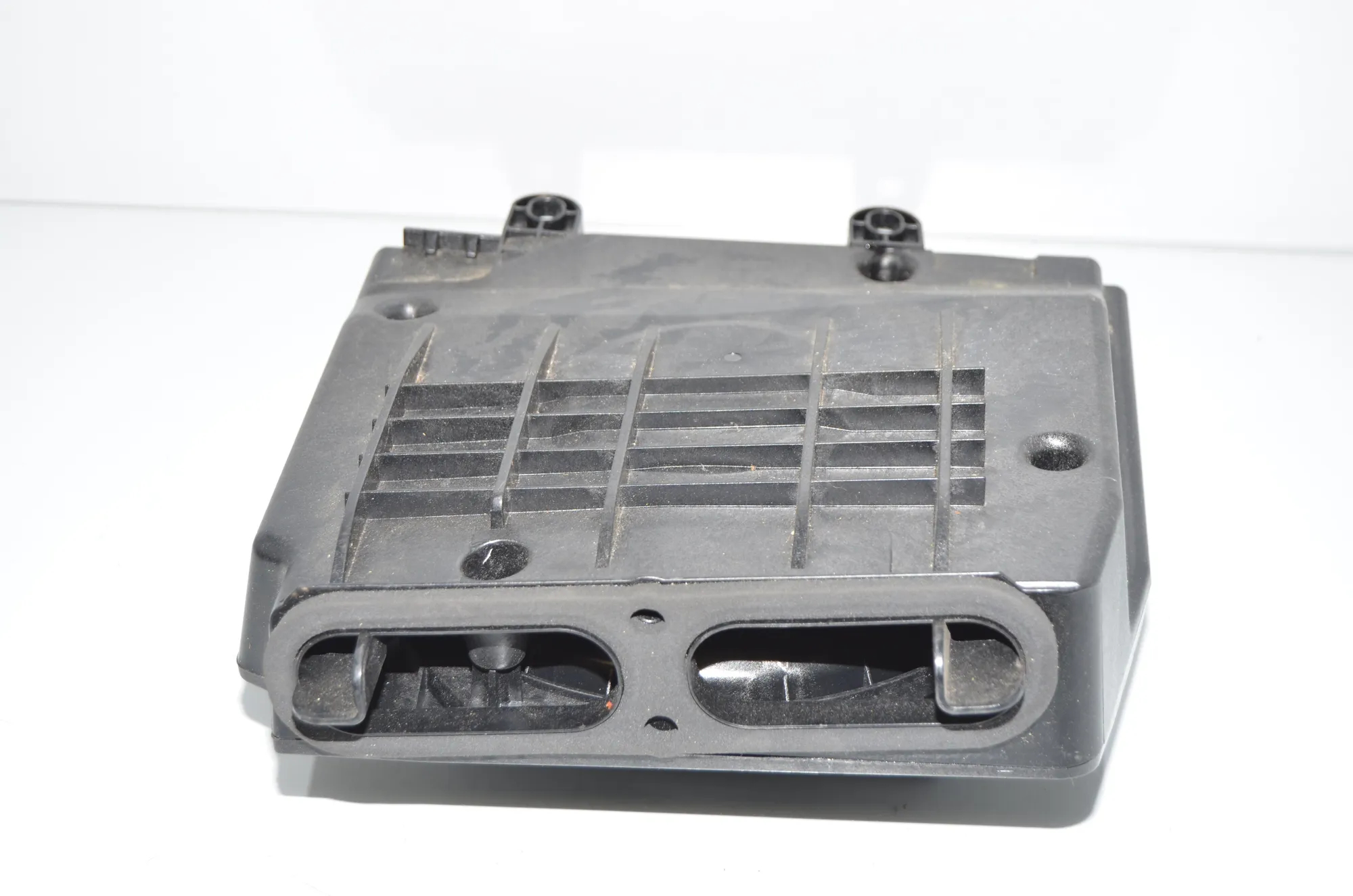 Left Side Floor Subwoofer – OEM 65136990101 · BMW X3 (E83) BMW X3 (E83) 2.0 d 2003 – 4