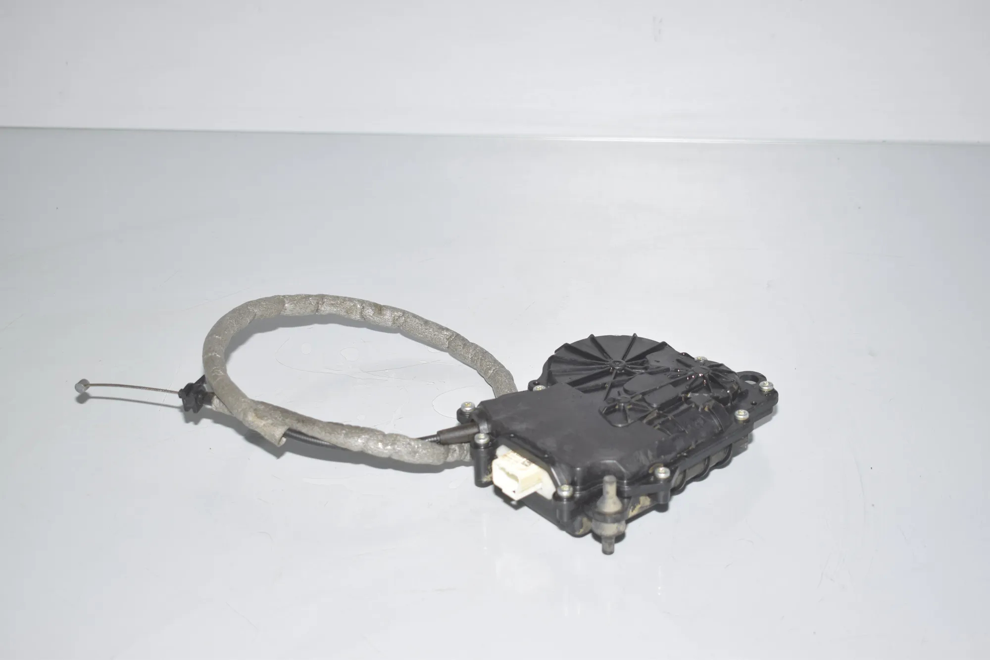 Tailgate Boot Lock – OEM 4329789 · BMW 5 Gran Turismo (F07) 530 d 2009 – 2