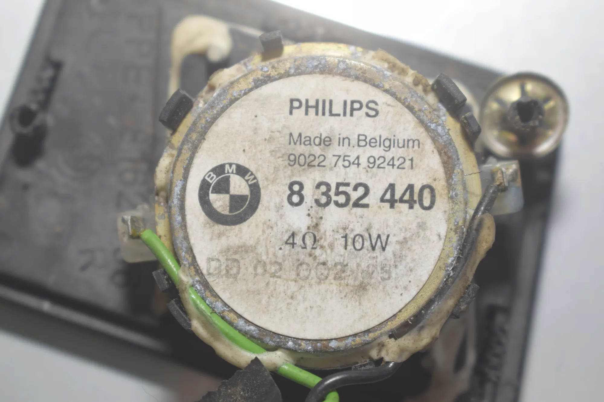Front Right Door Speaker – OEM 8352440 · BMW 7 (E38) BMW 7 (E38) 725 tds 2000 – 5